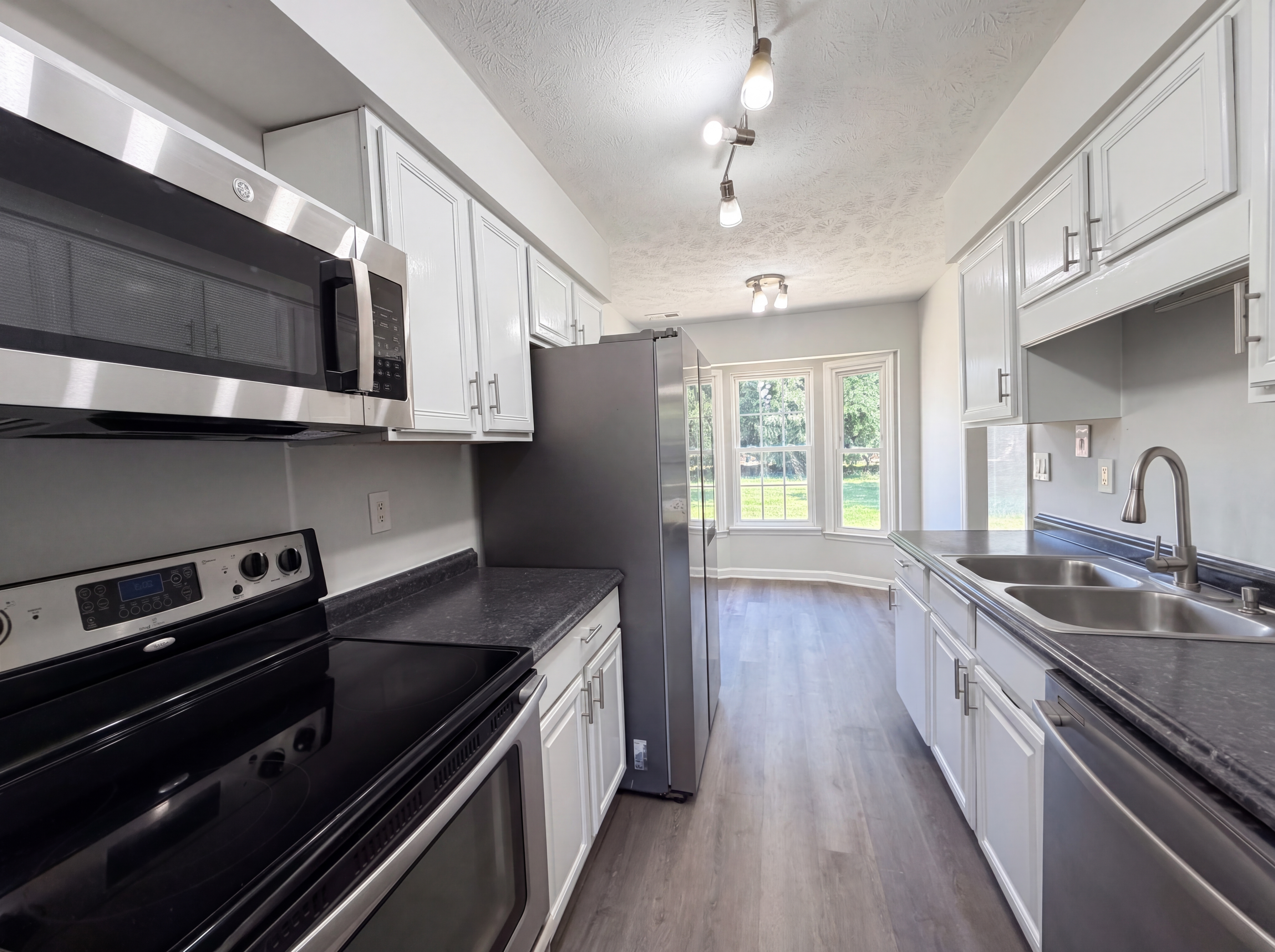 Photo 2 of 17 of 2577 Previs Rd, Fayetteville, NC