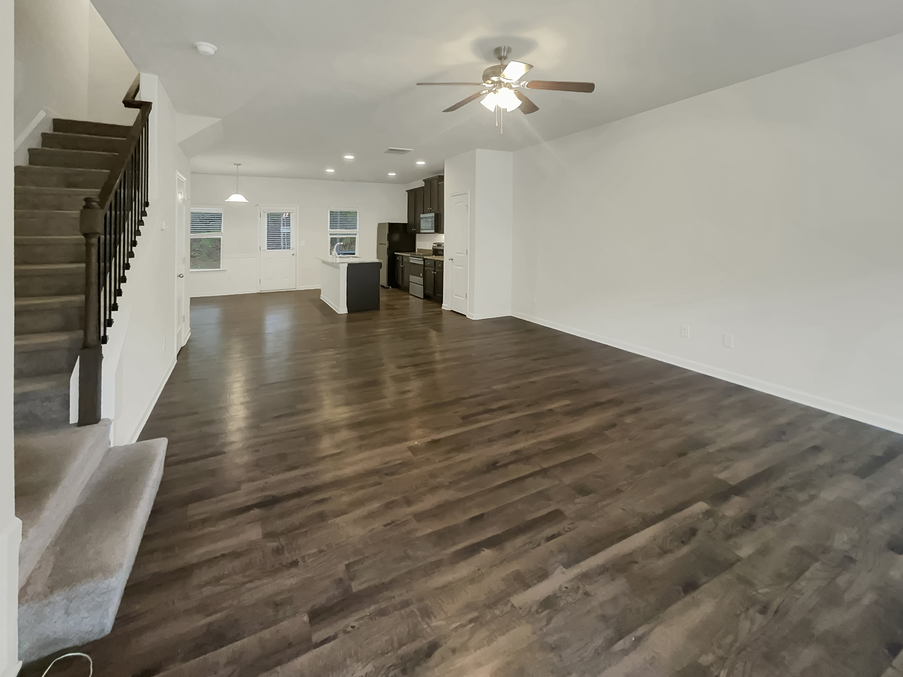 Photo 9 of 23 of 6077 Oakley Rd, Union City, GA
