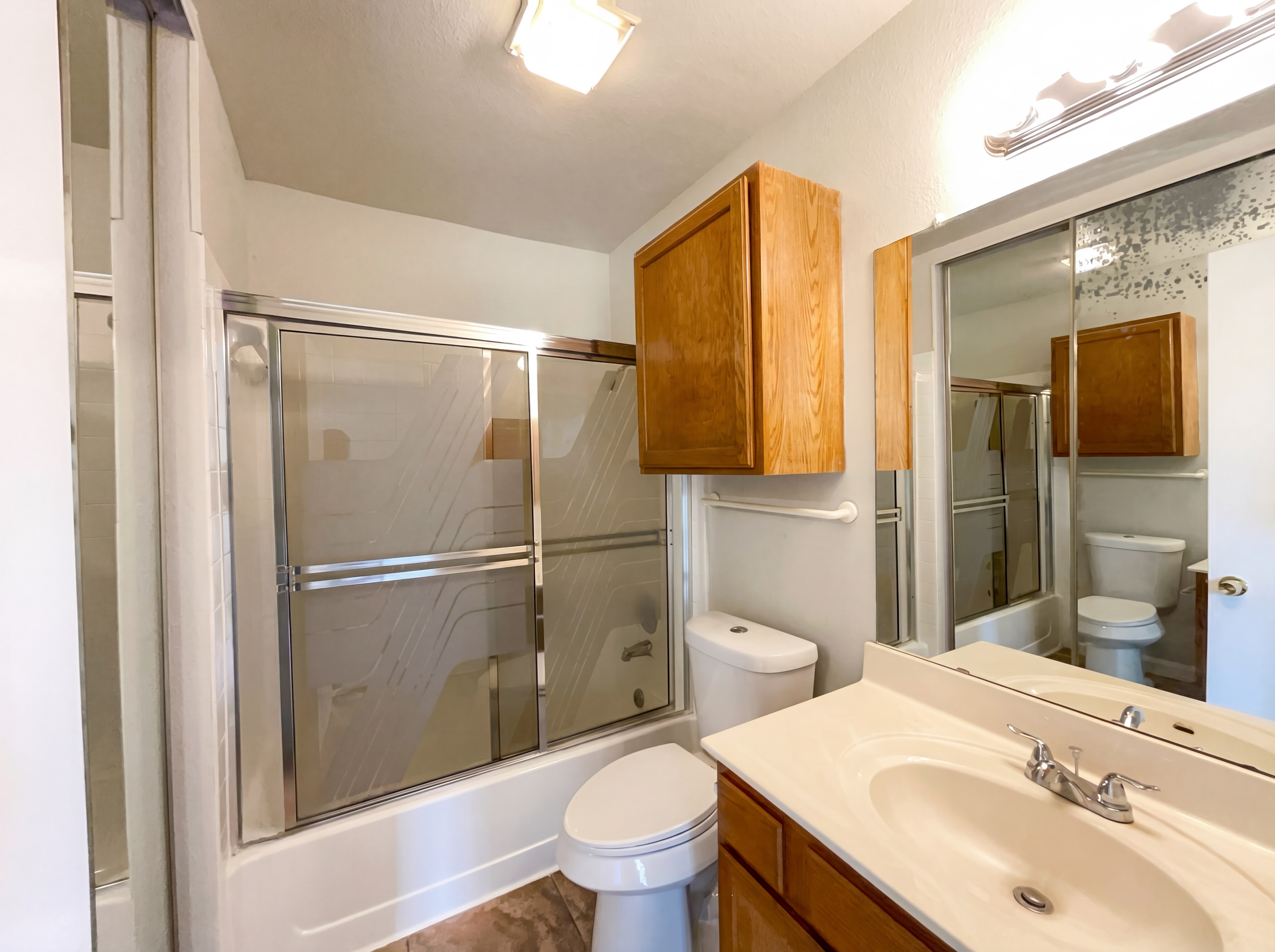 Photo 18 of 21 of 7880 Micron Dr, San Antonio, TX