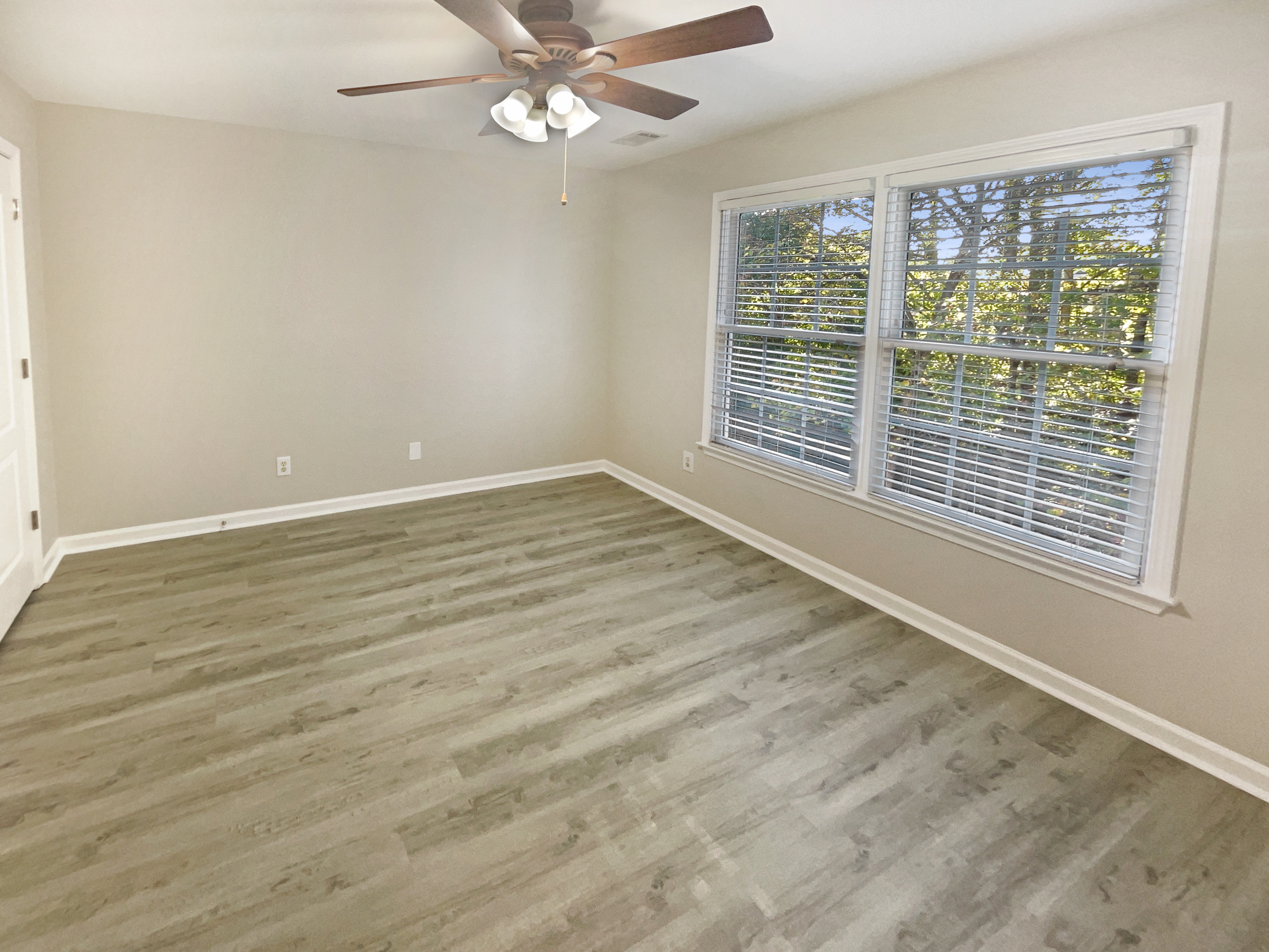 Photo 5 of 44 of 2680 Factor Walk Blvd, Suwanee, GA