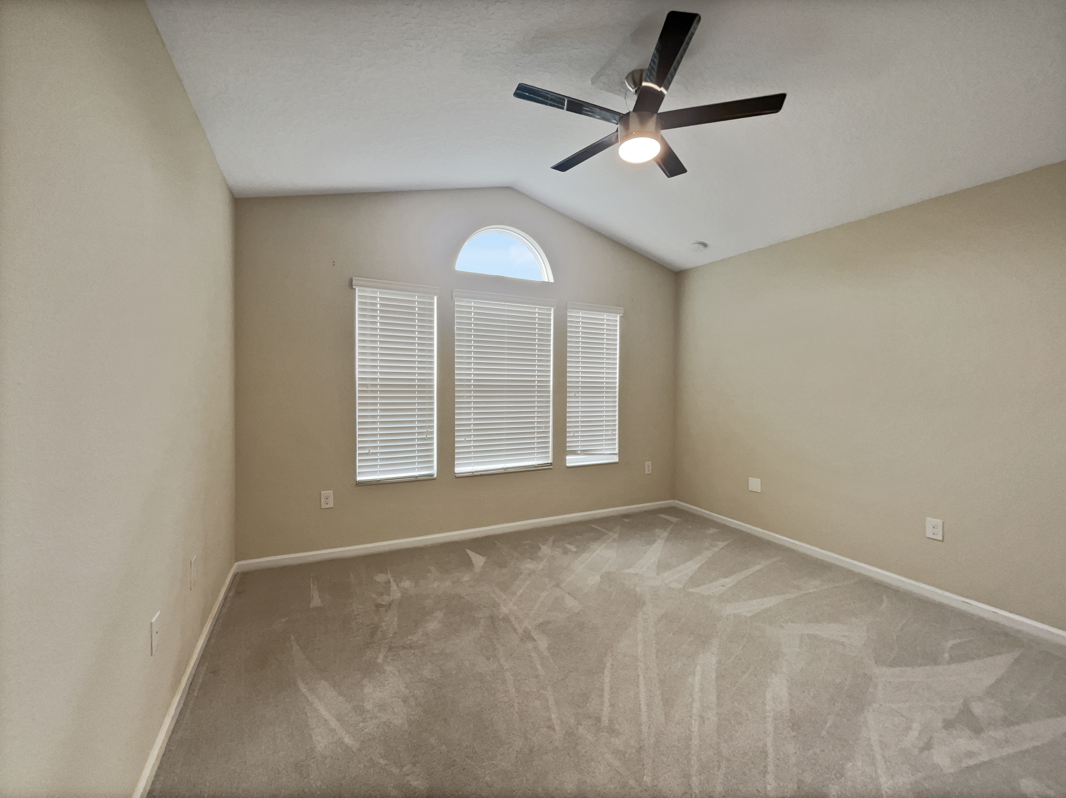 Photo 5 of 26 of 68 Auberry Dr, Palm Coast, FL