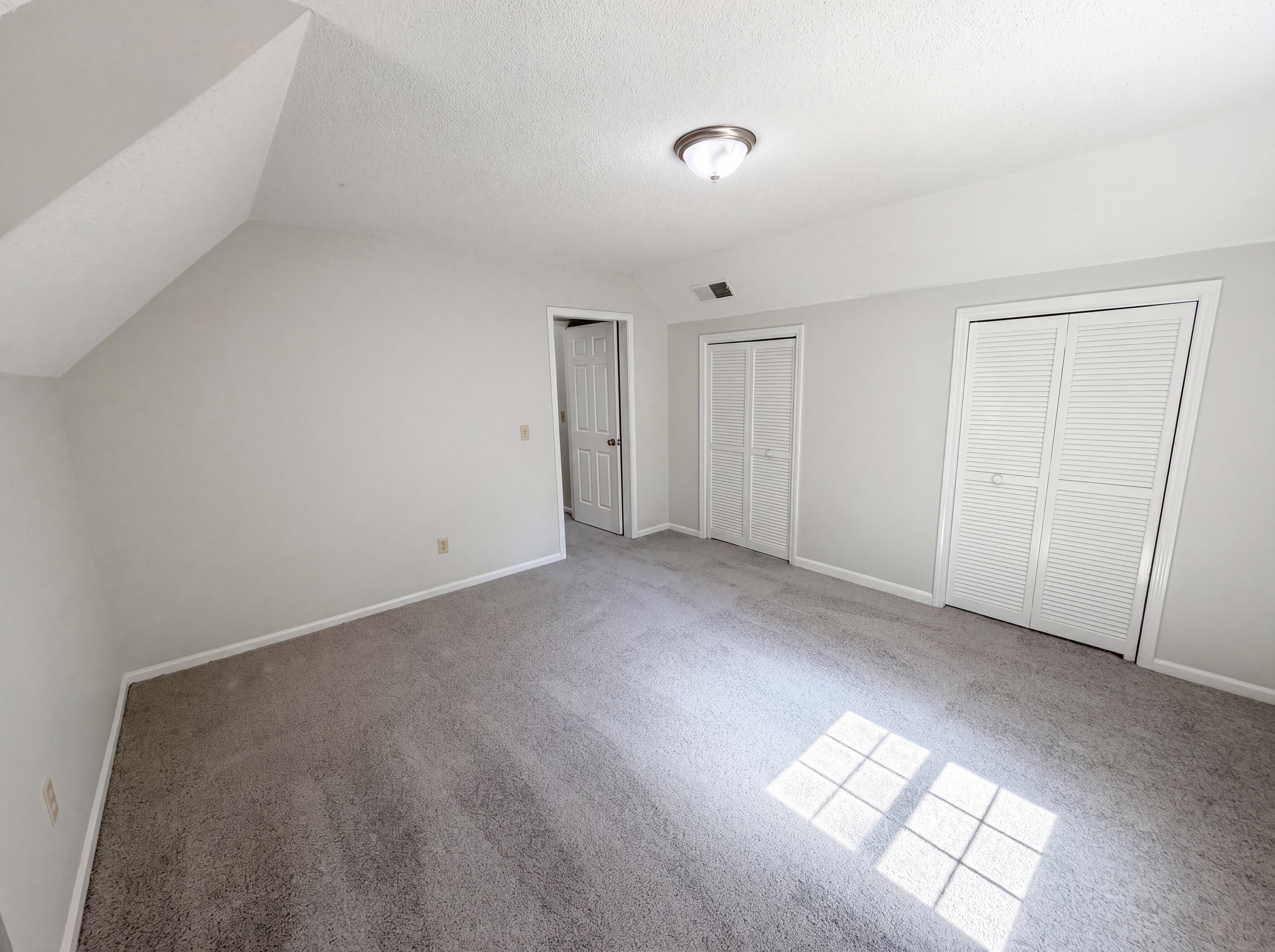 Photo 19 of 29 of 260 Woodwinds Dr, Columbia, SC