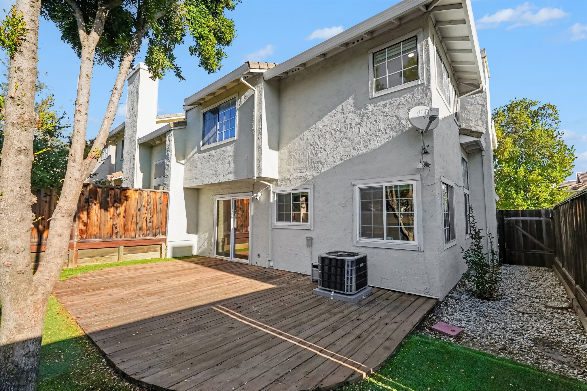 Photo 16 of 19 of 5272 Pebble Glen Dr, Concord, CA