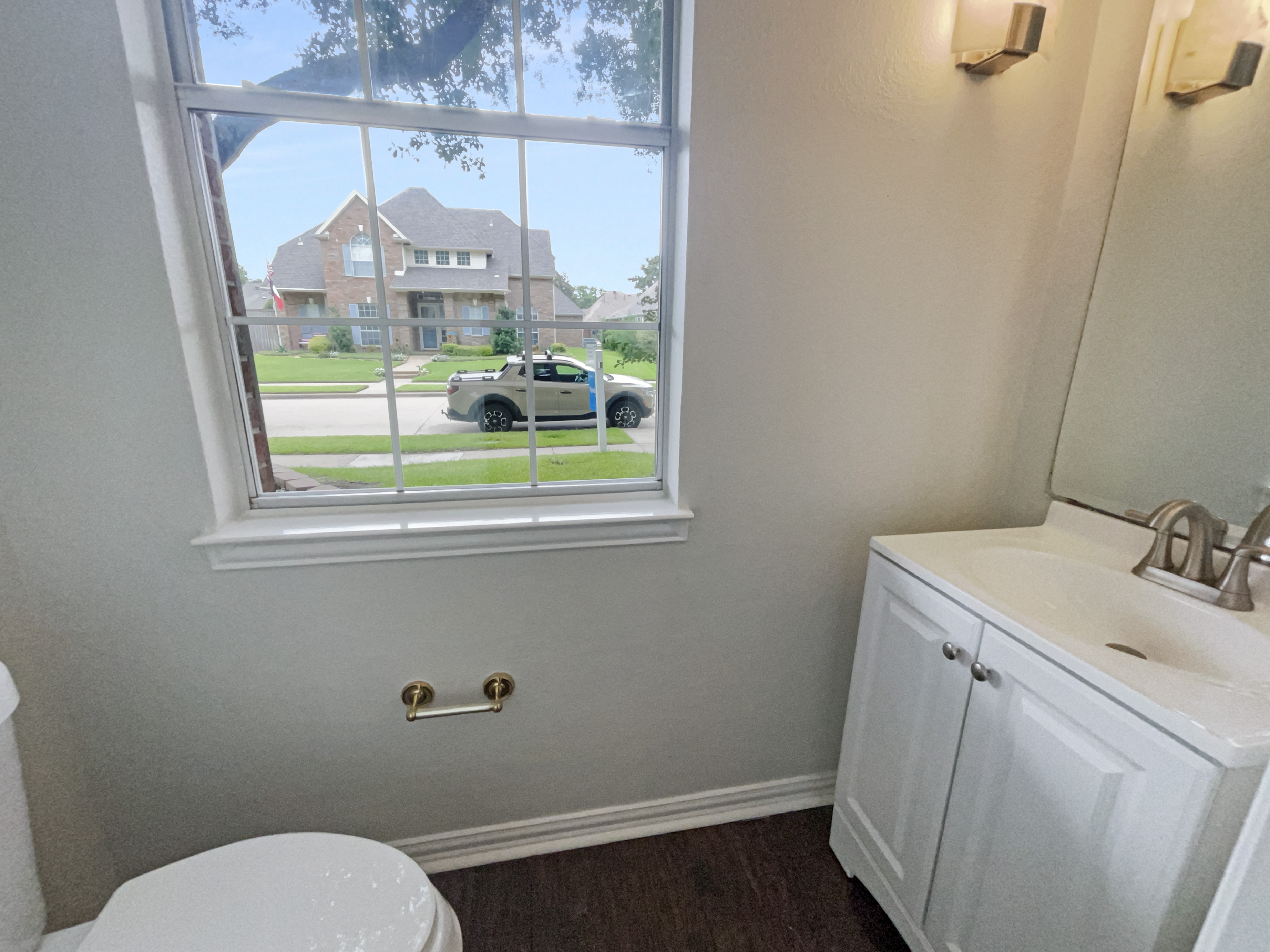 Photo 24 of 41 of 413 Thunderbrook Rd, Garland, TX
