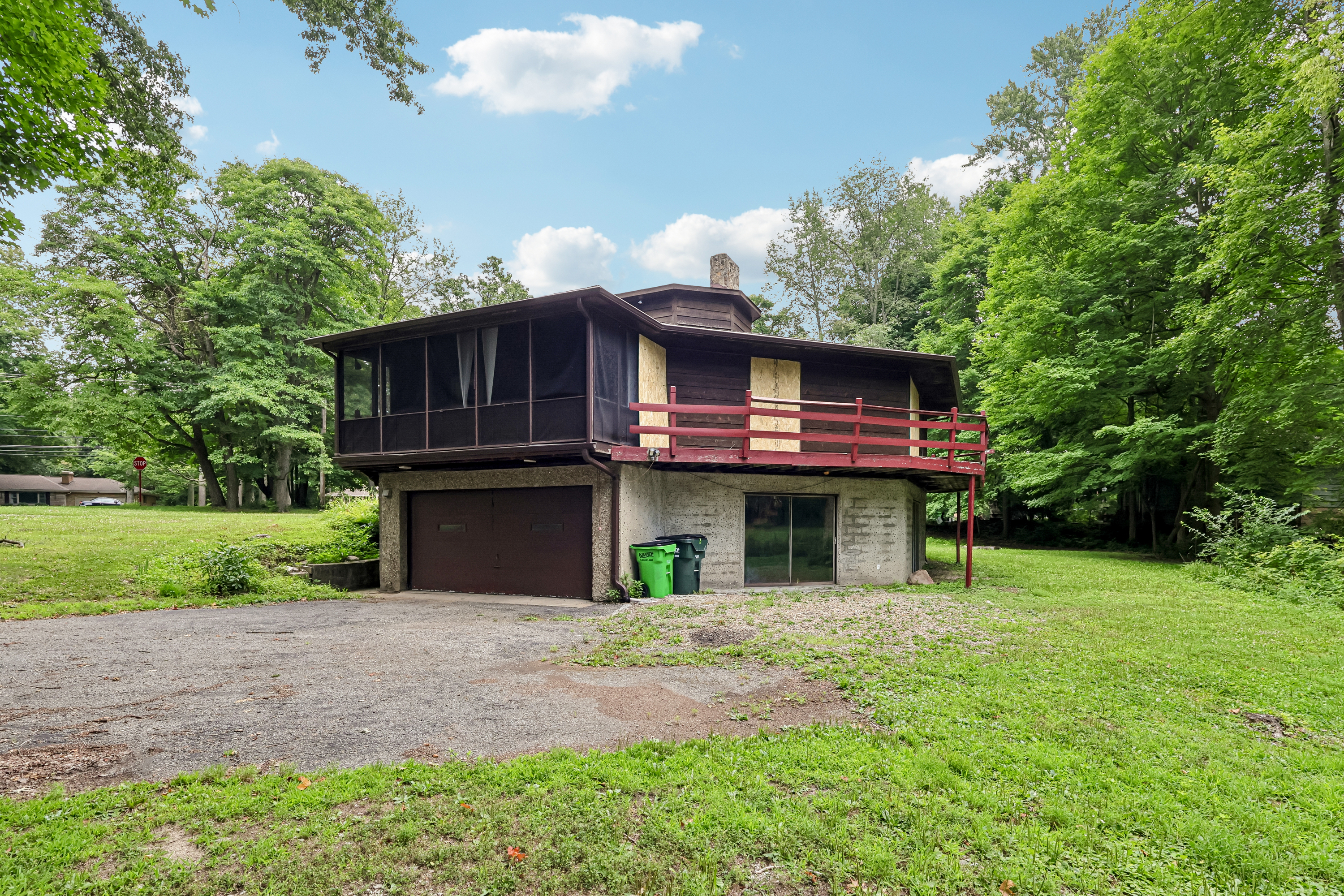 Photo 7 of 27 of 9550 Olde 8 Rd, Northfield, OH