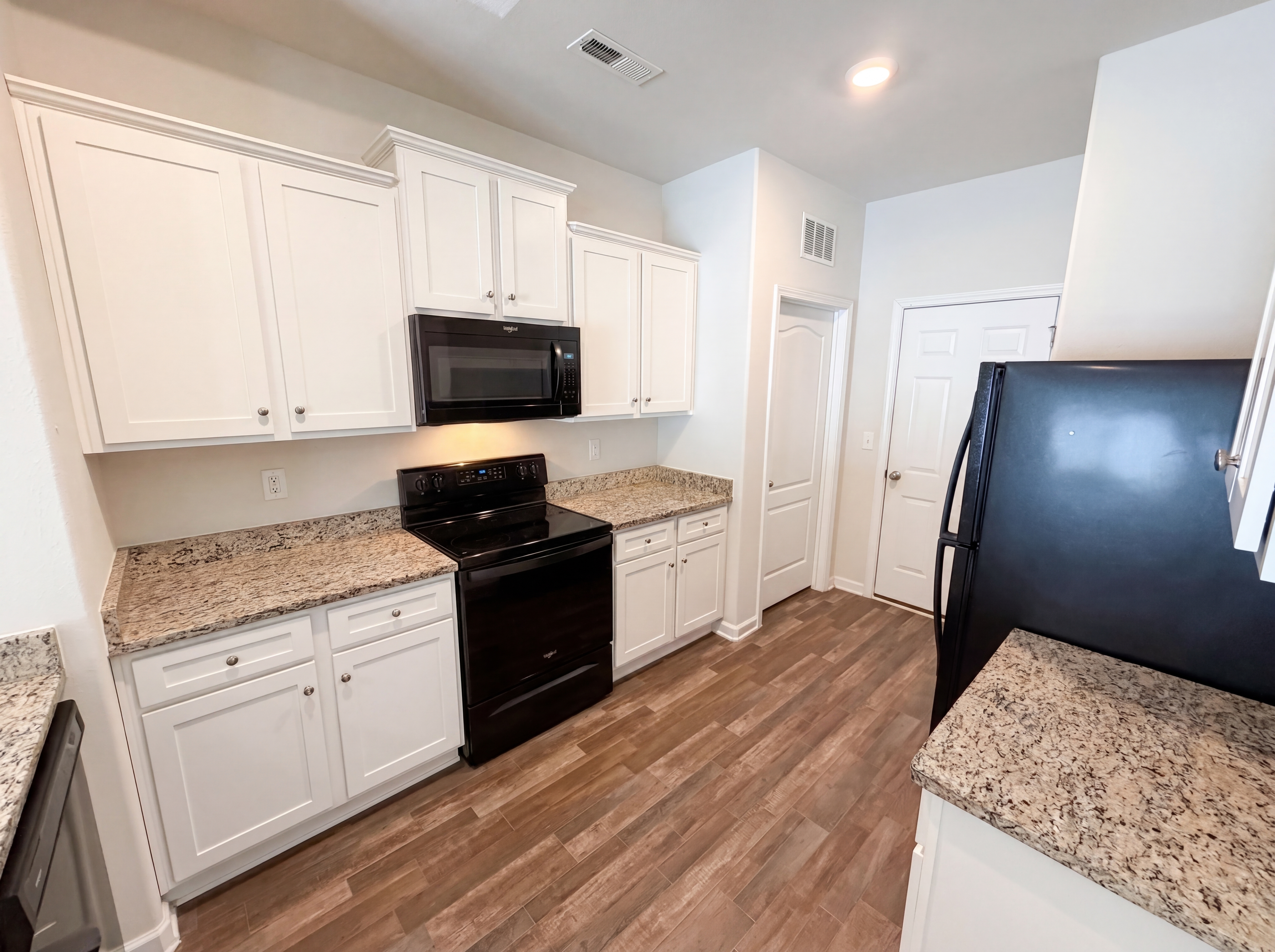 Photo 9 of 25 of 7336 Amberly Hills Rd, Charlotte, NC