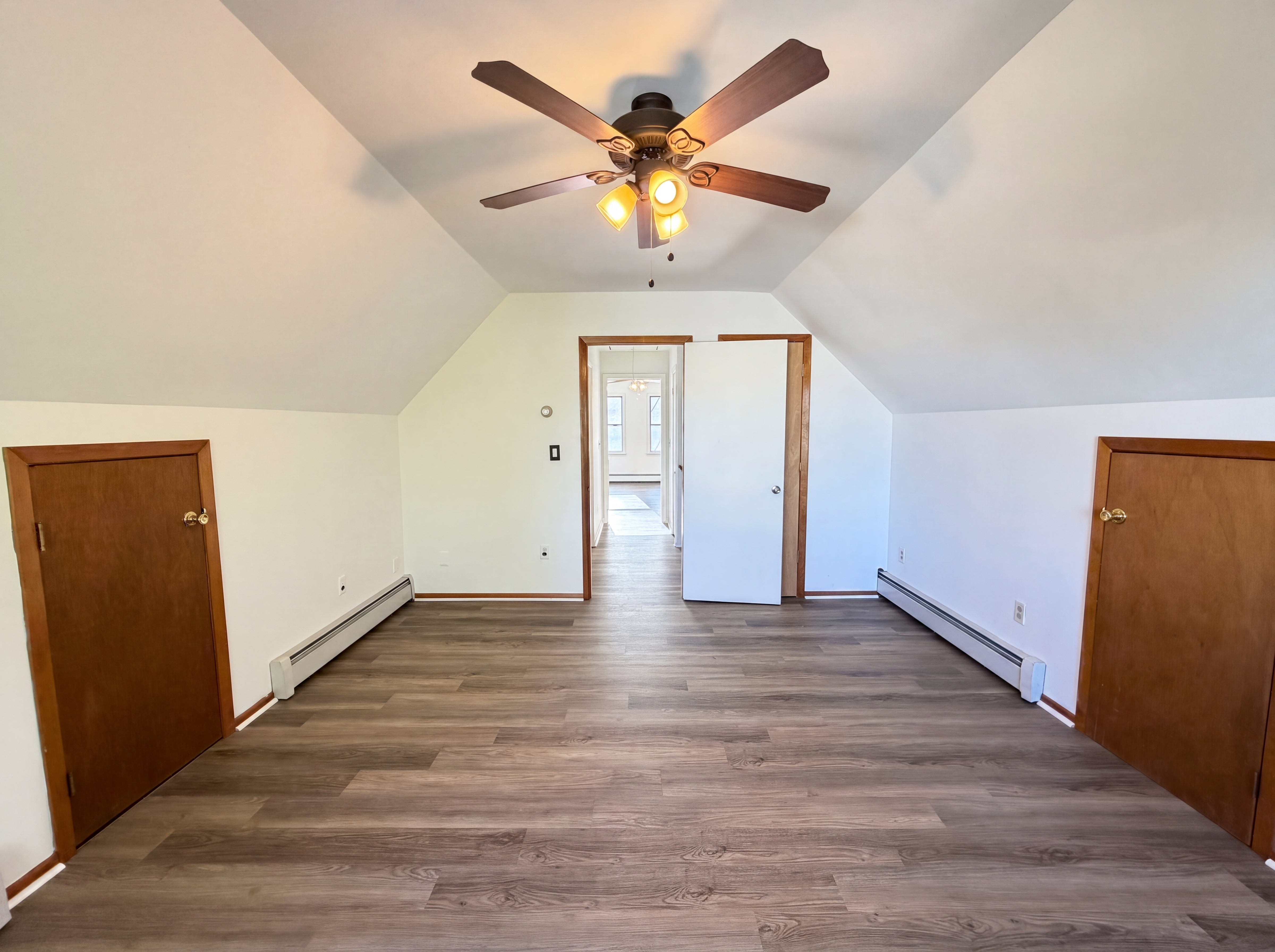Photo 8 of 25 of 578 Garden Ave, Woodbridge, NJ