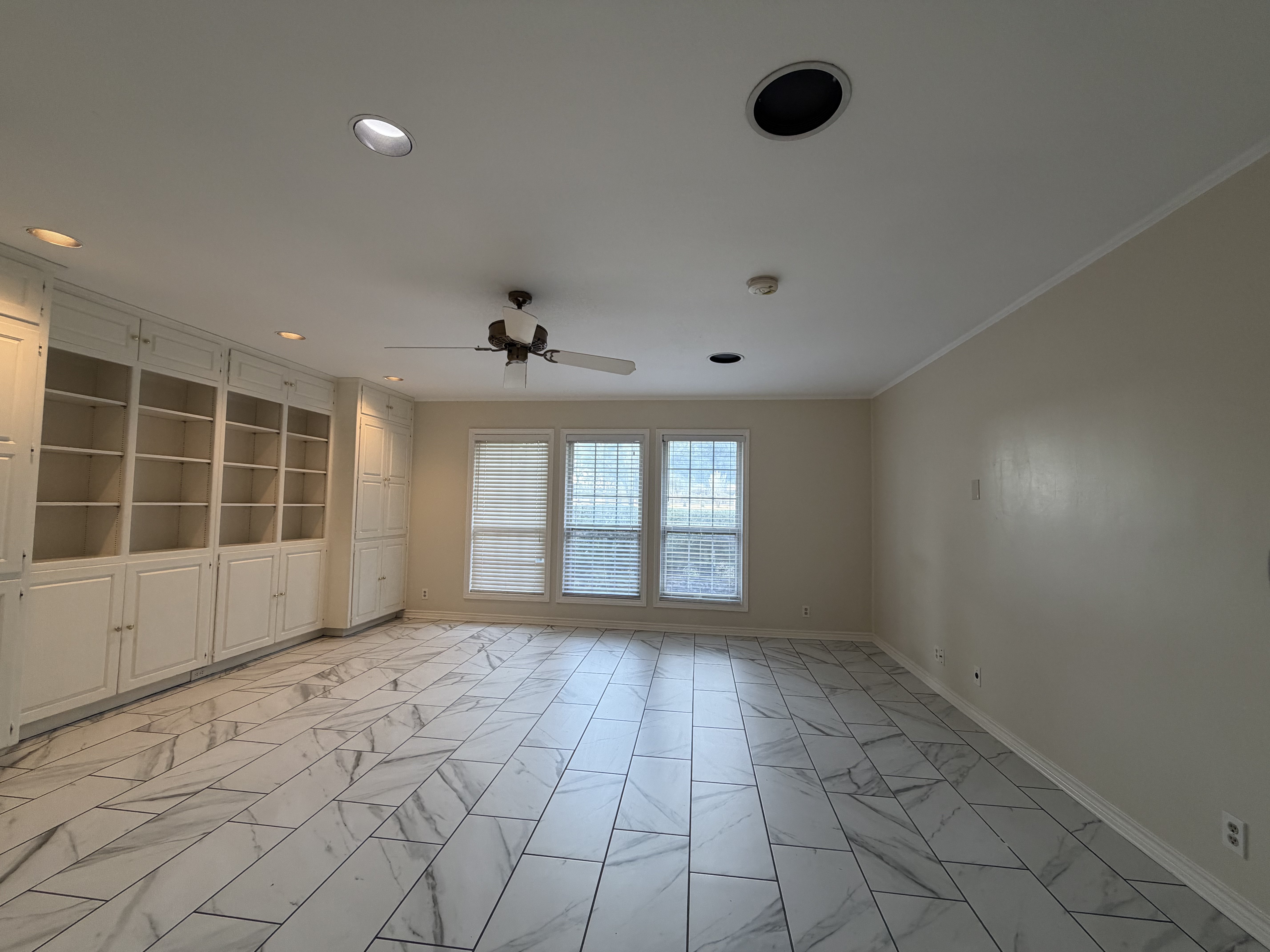 Photo 19 of 30 of 3111 Collard Rd, Arlington, TX