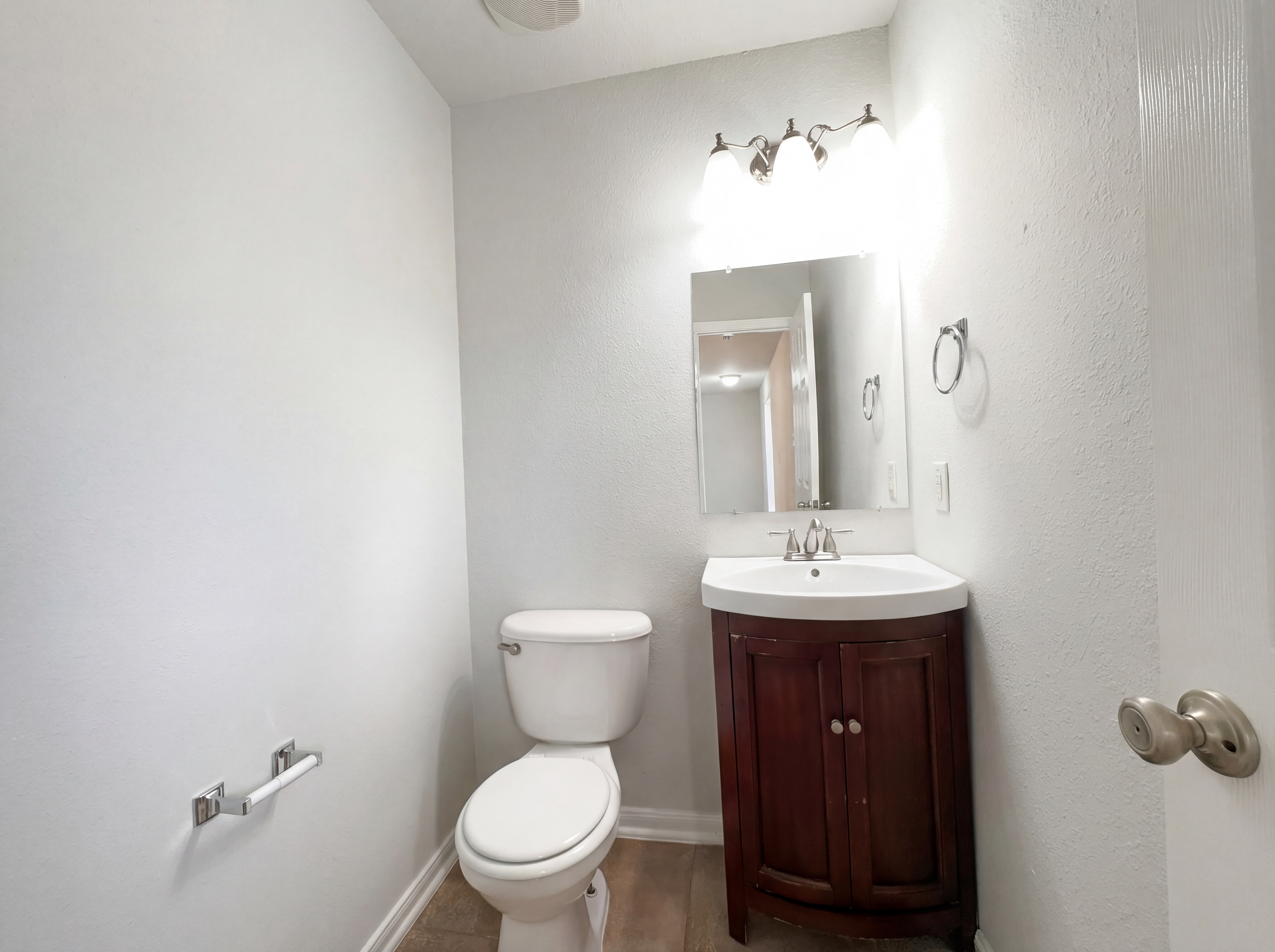 Photo 9 of 17 of 2310 Redfish Dr, Texas City, TX