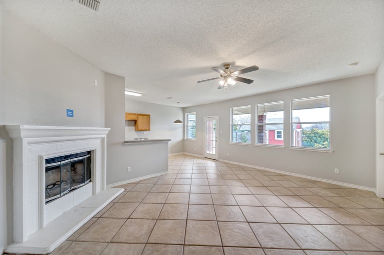 Photo 11 of 26 - 6400 Rainwater Way, Fort Worth, TX 76179