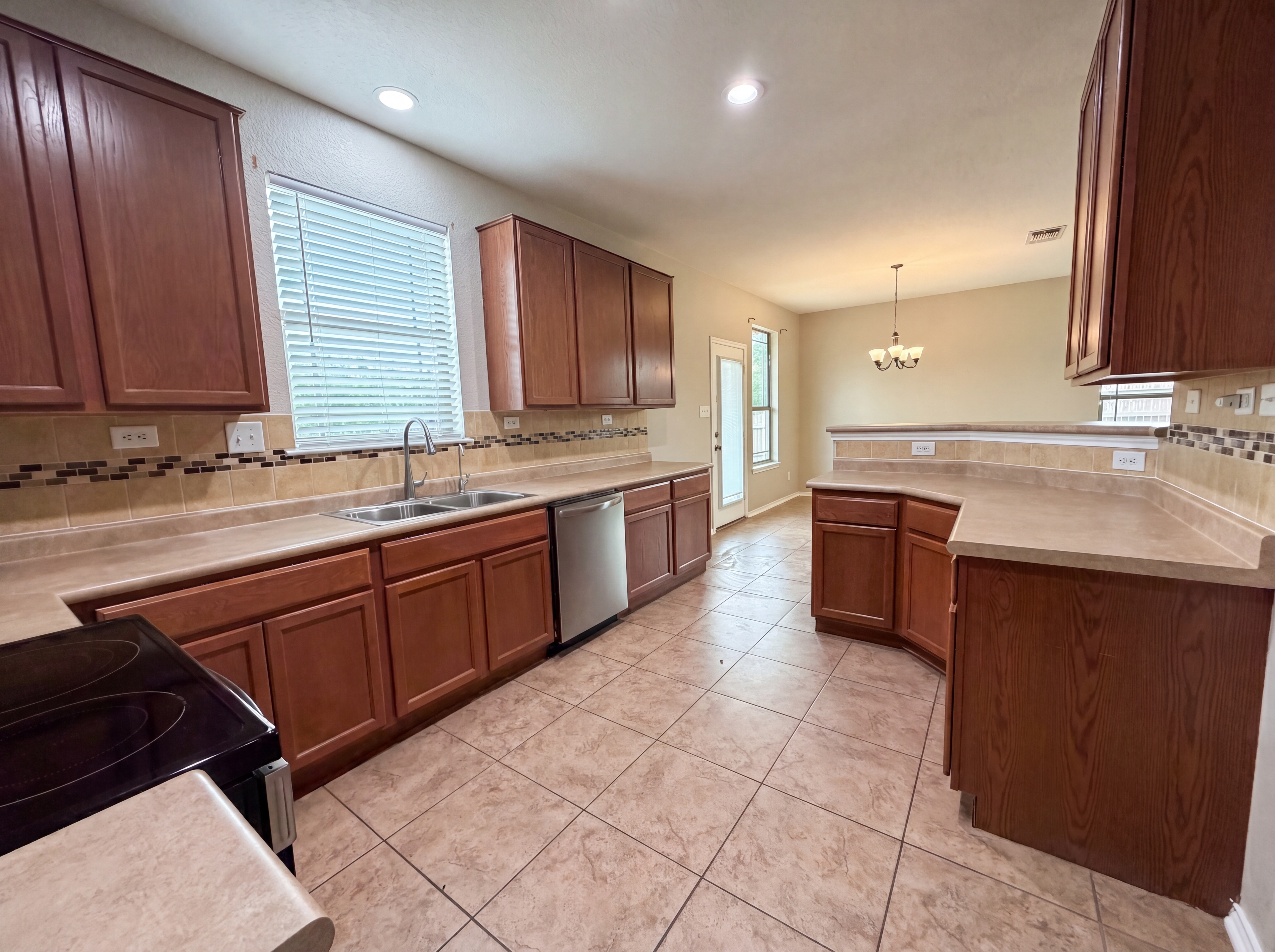 Photo 10 of 19 of 5733 Ty Lindstrom, Schertz, TX