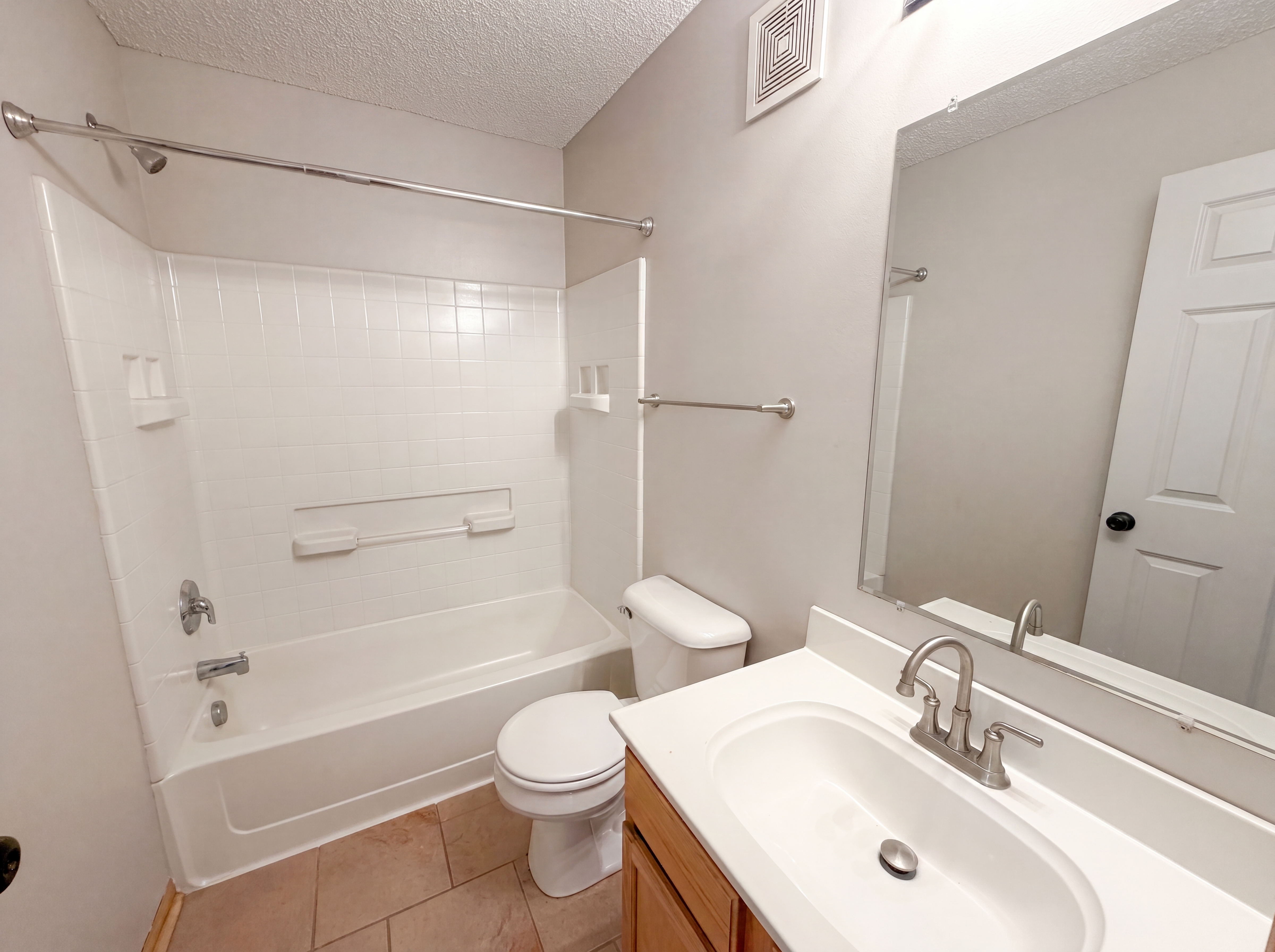 Photo 10 of 16 of 17213 Monroe St NW, Elk River, MN