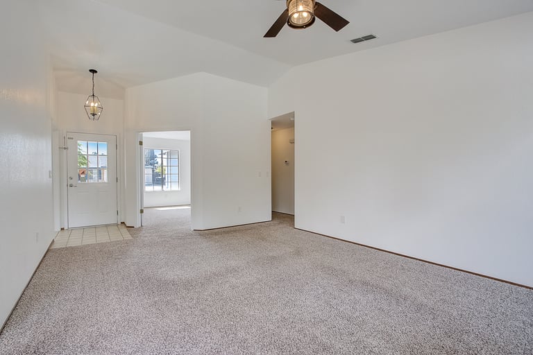 Photo 16 of 33 - 4205 Gold Ridge Way, Antelope, CA 95843