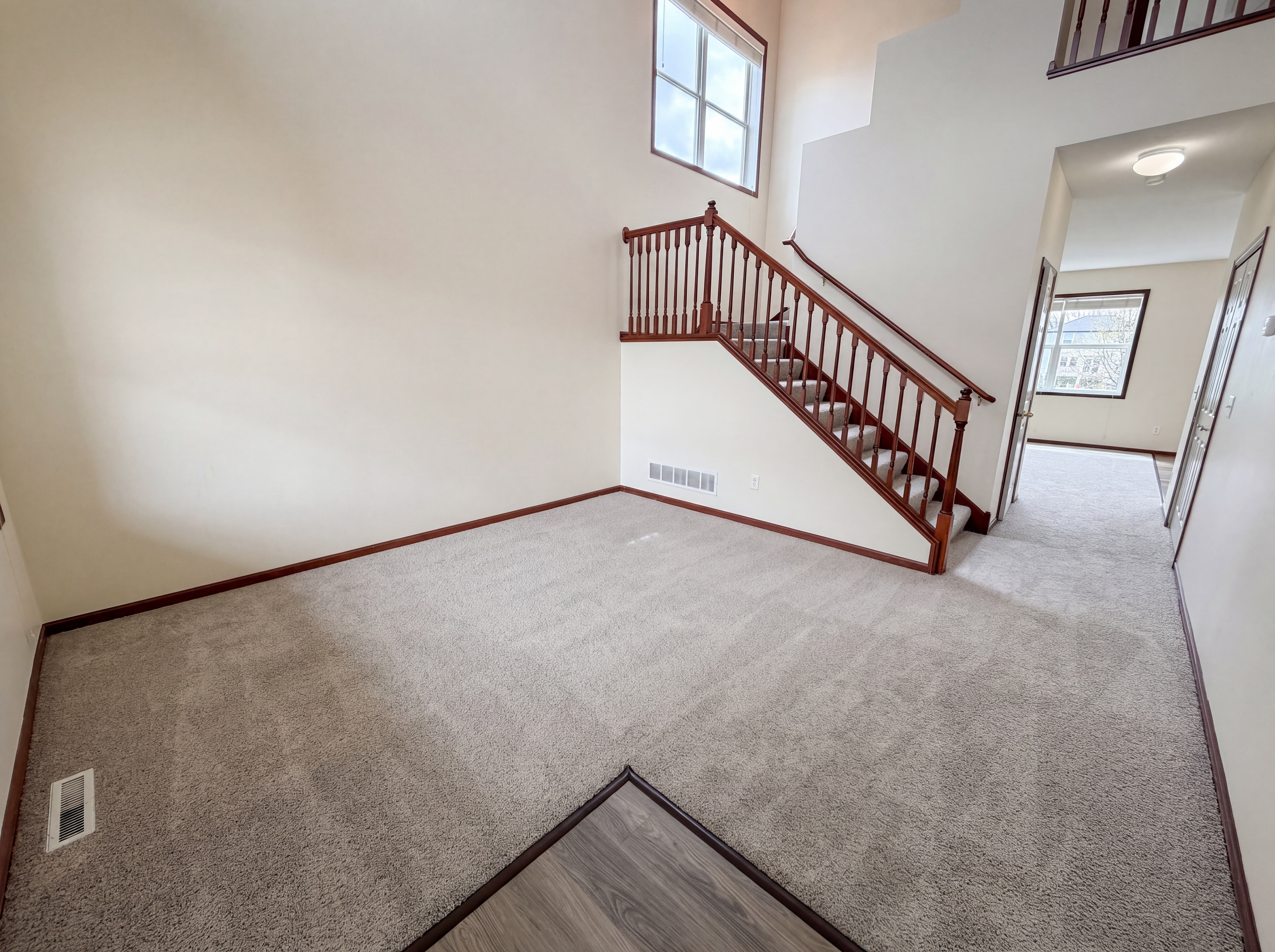 Photo 10 of 31 of 6757 Troy Ln N, Maple Grove, MN