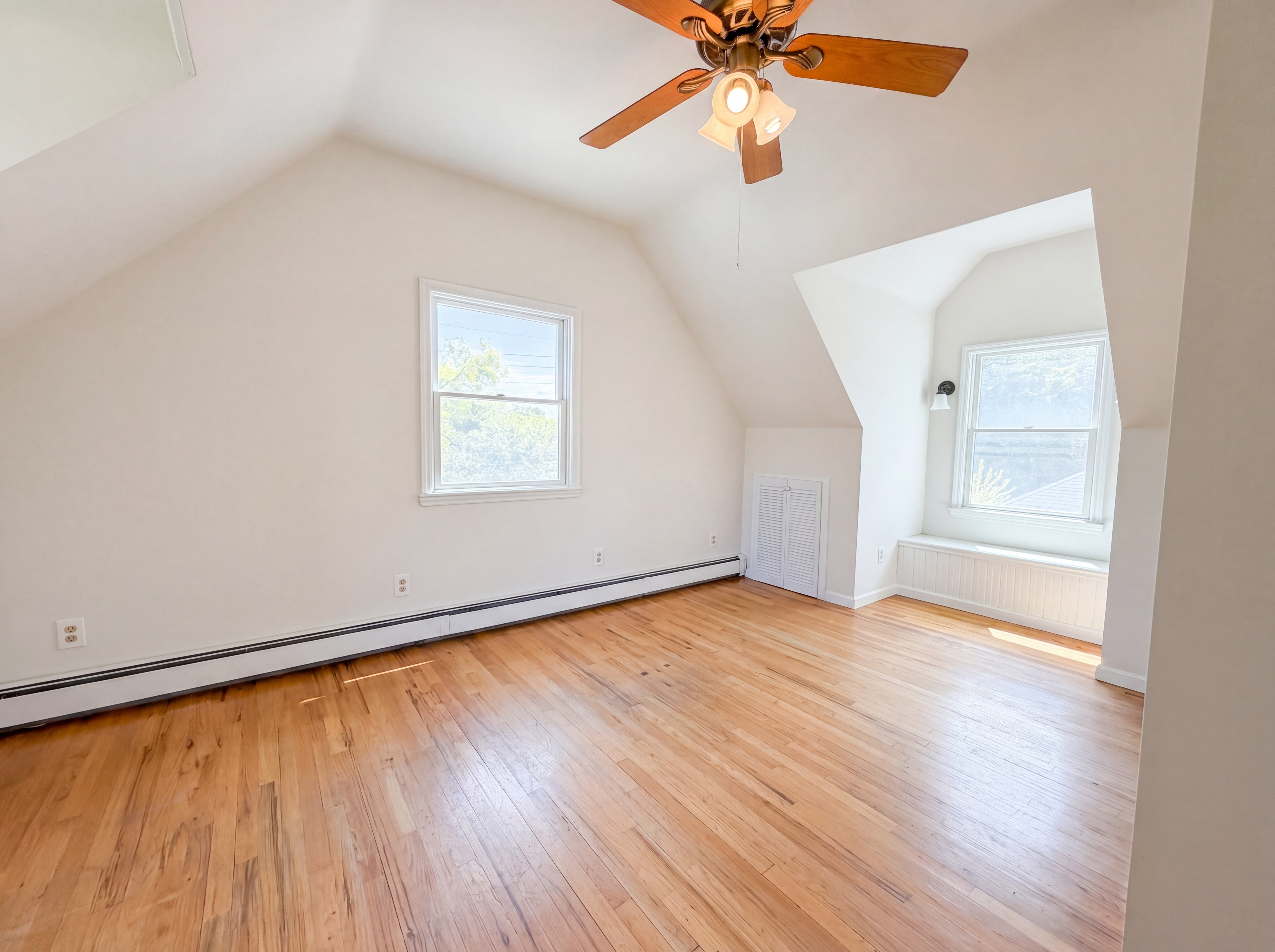 Photo 4 of 26 of 43 Highland Ave, Patchogue, NY