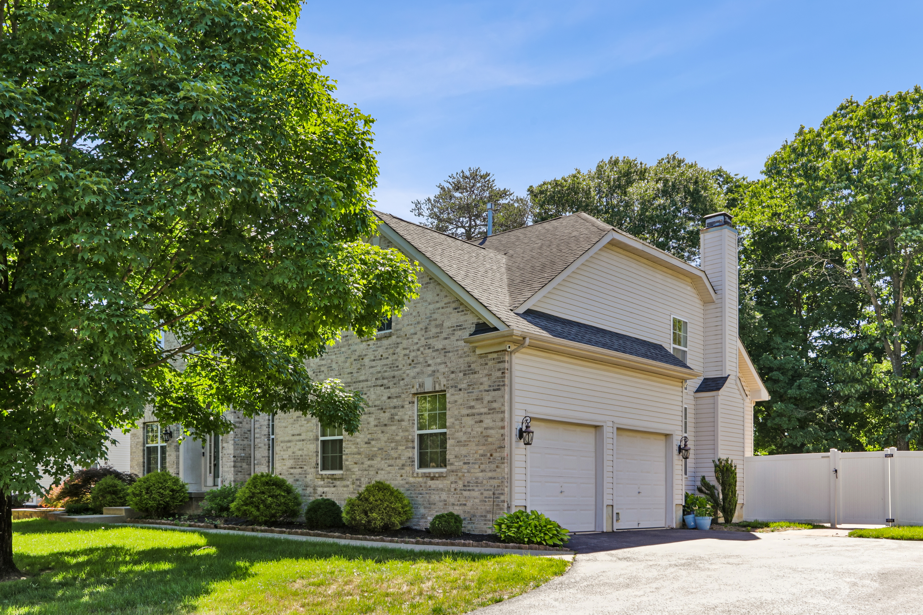 Photo 20 of 56 of 7 Longfellow Ln, Hainesport, NJ