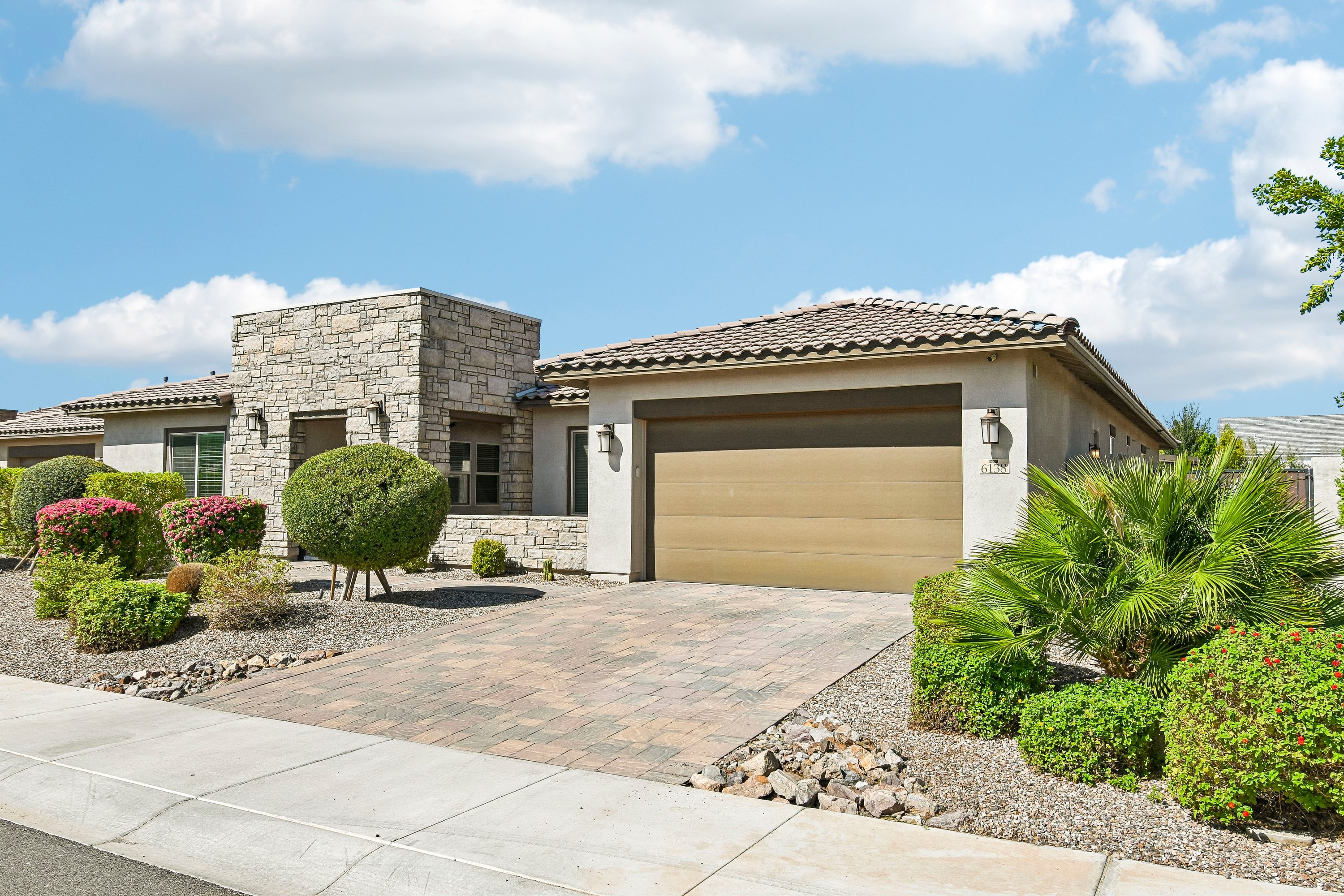 Photo 7 of 32 of 6138 S Granite St, Gilbert, AZ