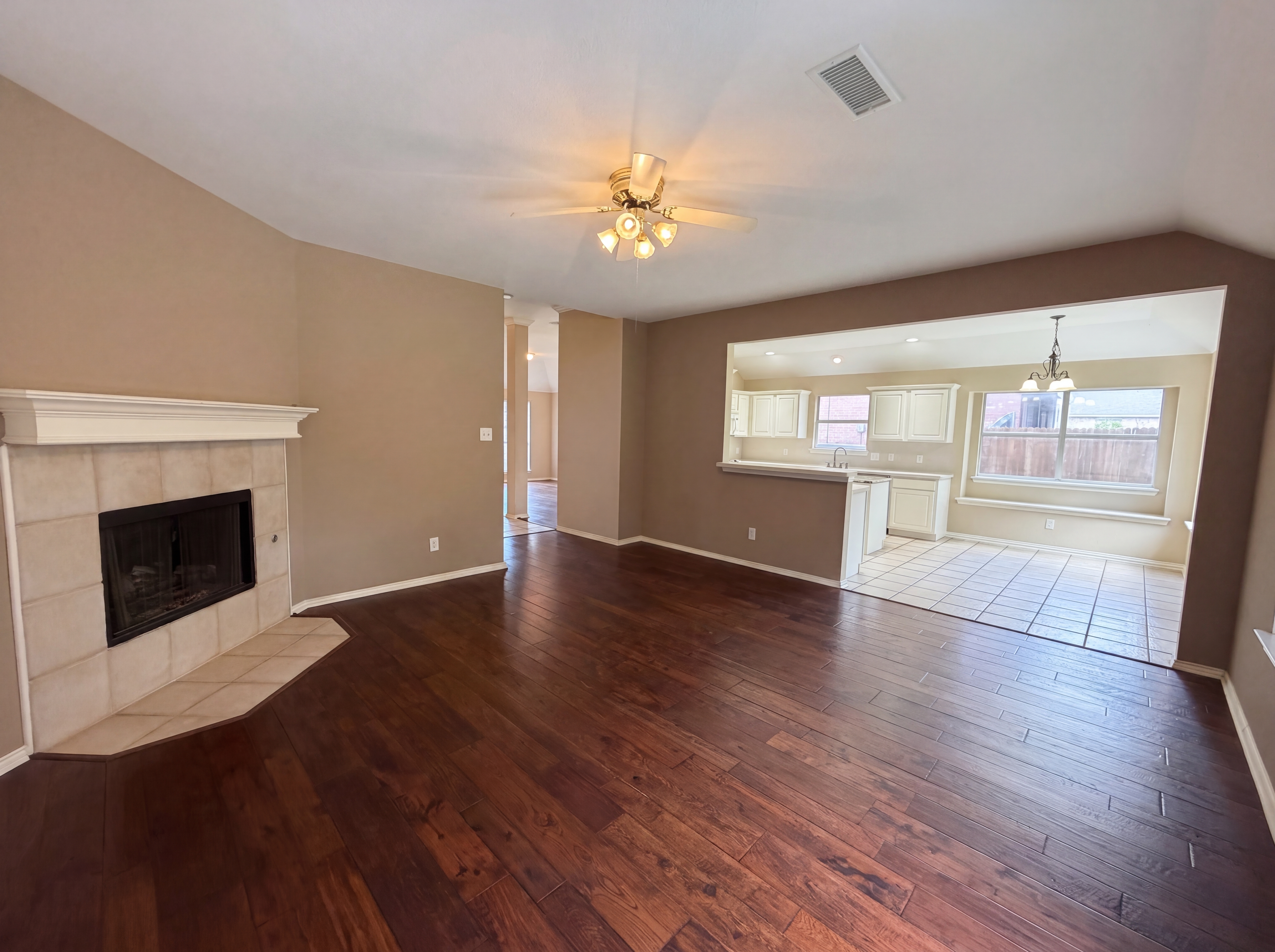 Photo 15 of 19 of 525 Hidden Oak Ln, Rockwall, TX