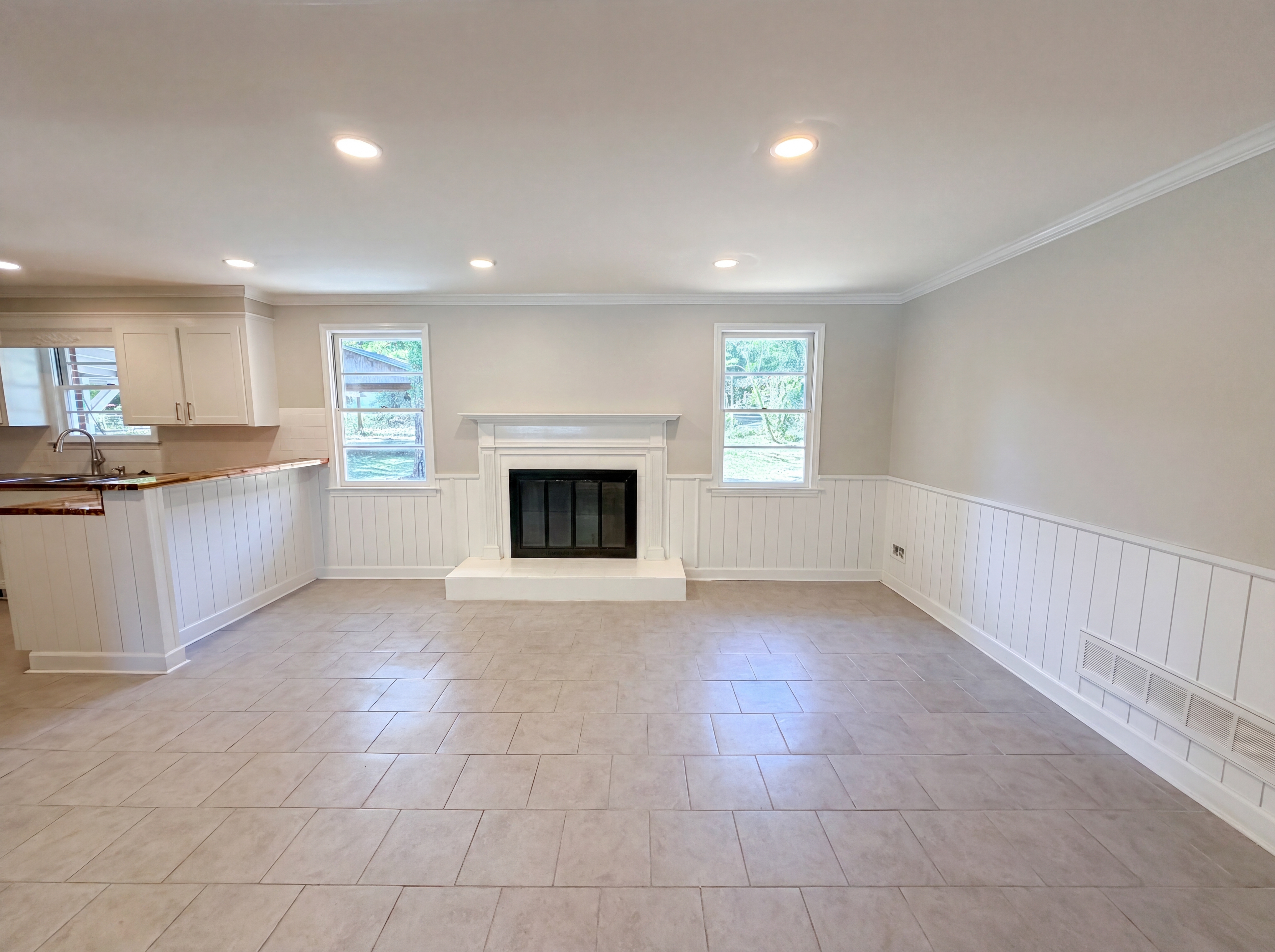 Photo 9 of 26 of 1817 Neptune Dr, Columbia, SC