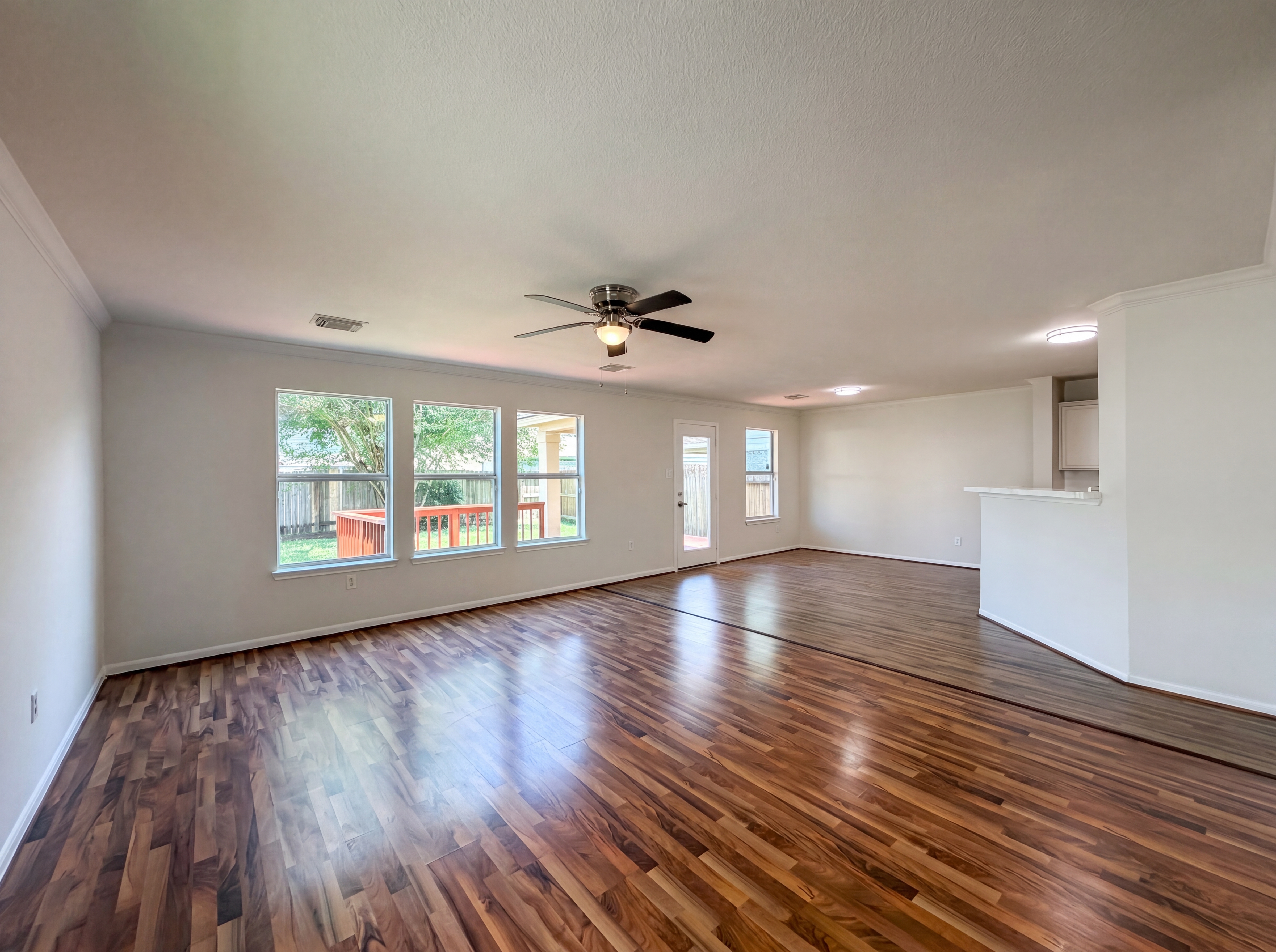 Photo 3 of 23 of 2711 Skyview Trace Ct, Houston, TX