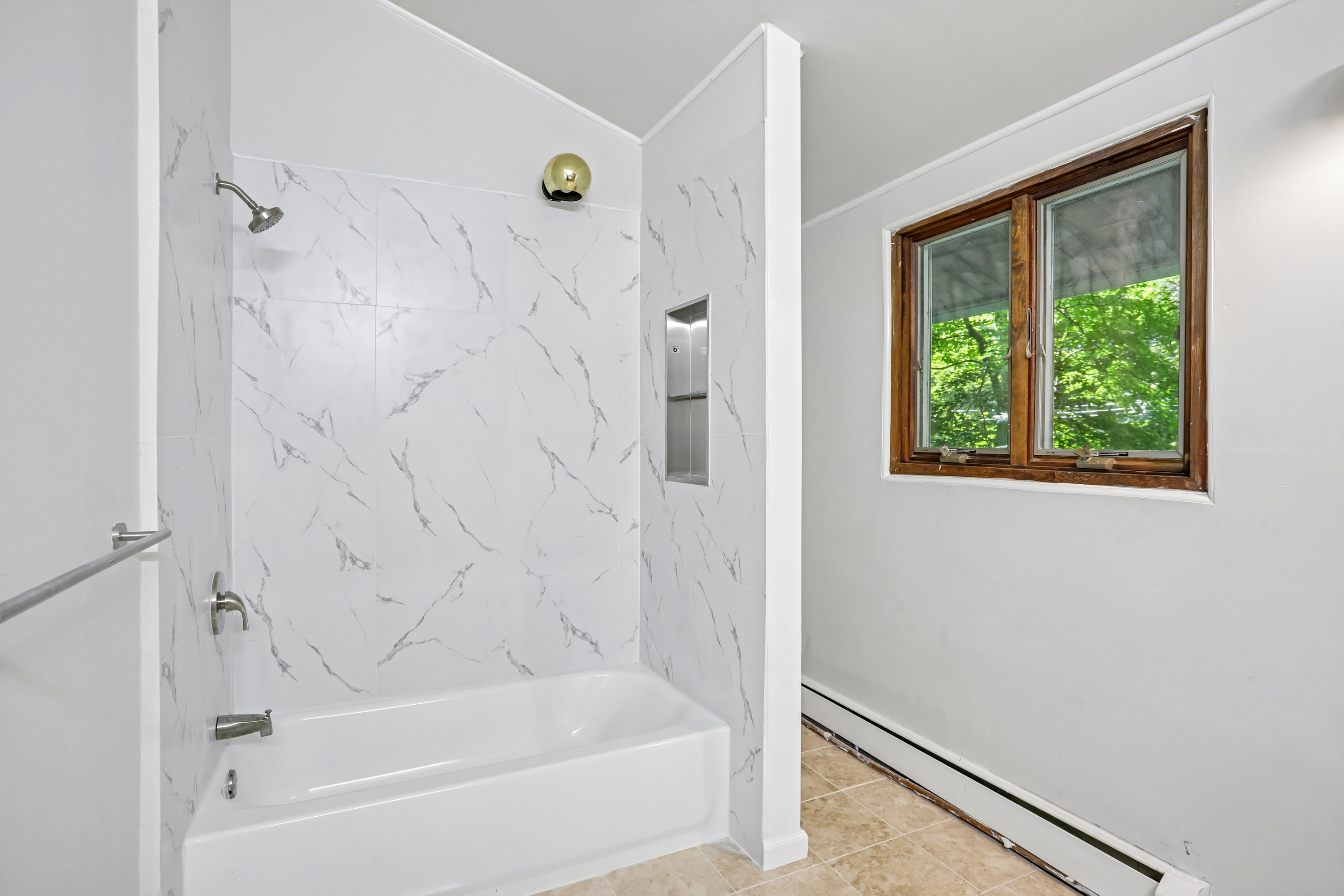 Photo 18 of 31 of 951 Haverstraw Rd, Suffern, NY