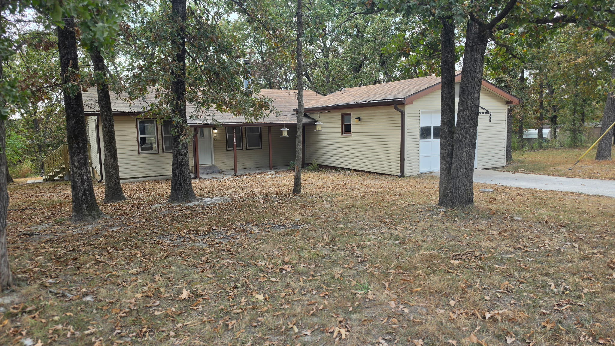 Photo 18 of 19 of 22182 County Road 288, Pittsburg, MO