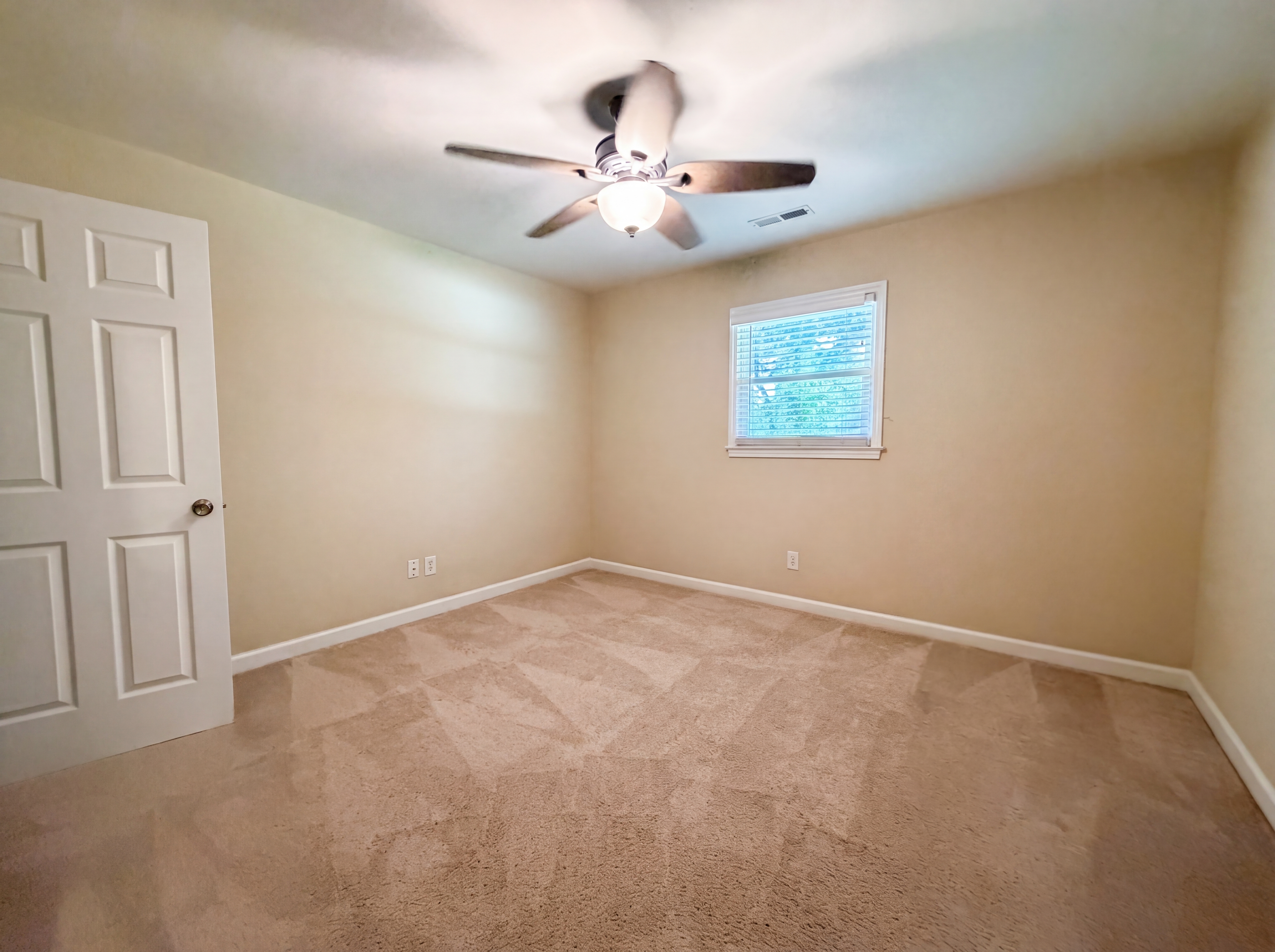 Photo 10 of 16 of 2815 Midpines Dr, Winston Salem, NC