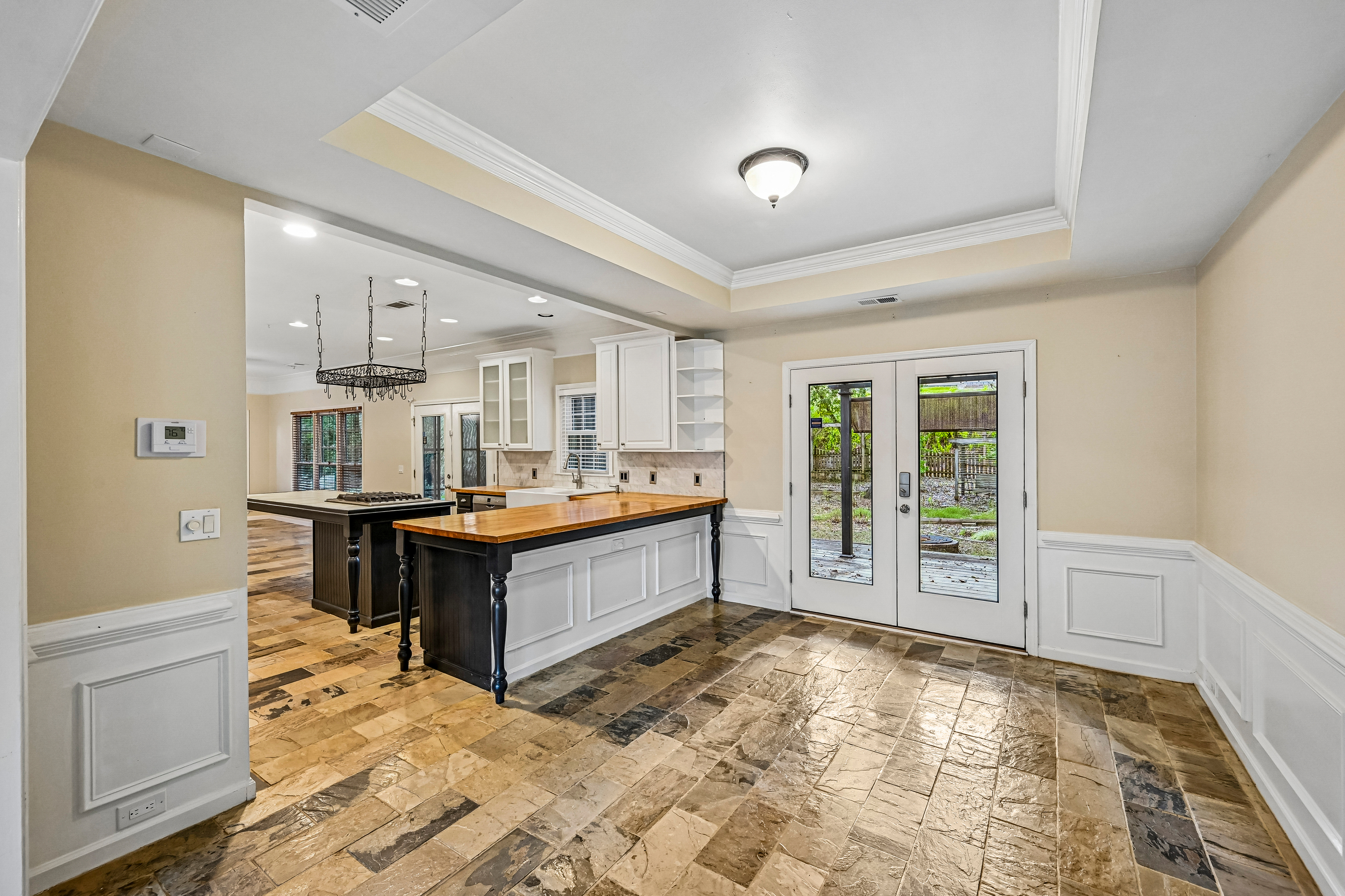 Photo 9 of 43 of 8590 River Walk Lndg, Johns Creek, GA