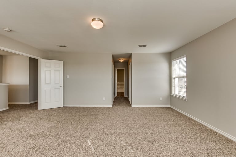 Photo 21 of 34 - 3020 Walnut Ridge Ln, Mesquite, TX 75181