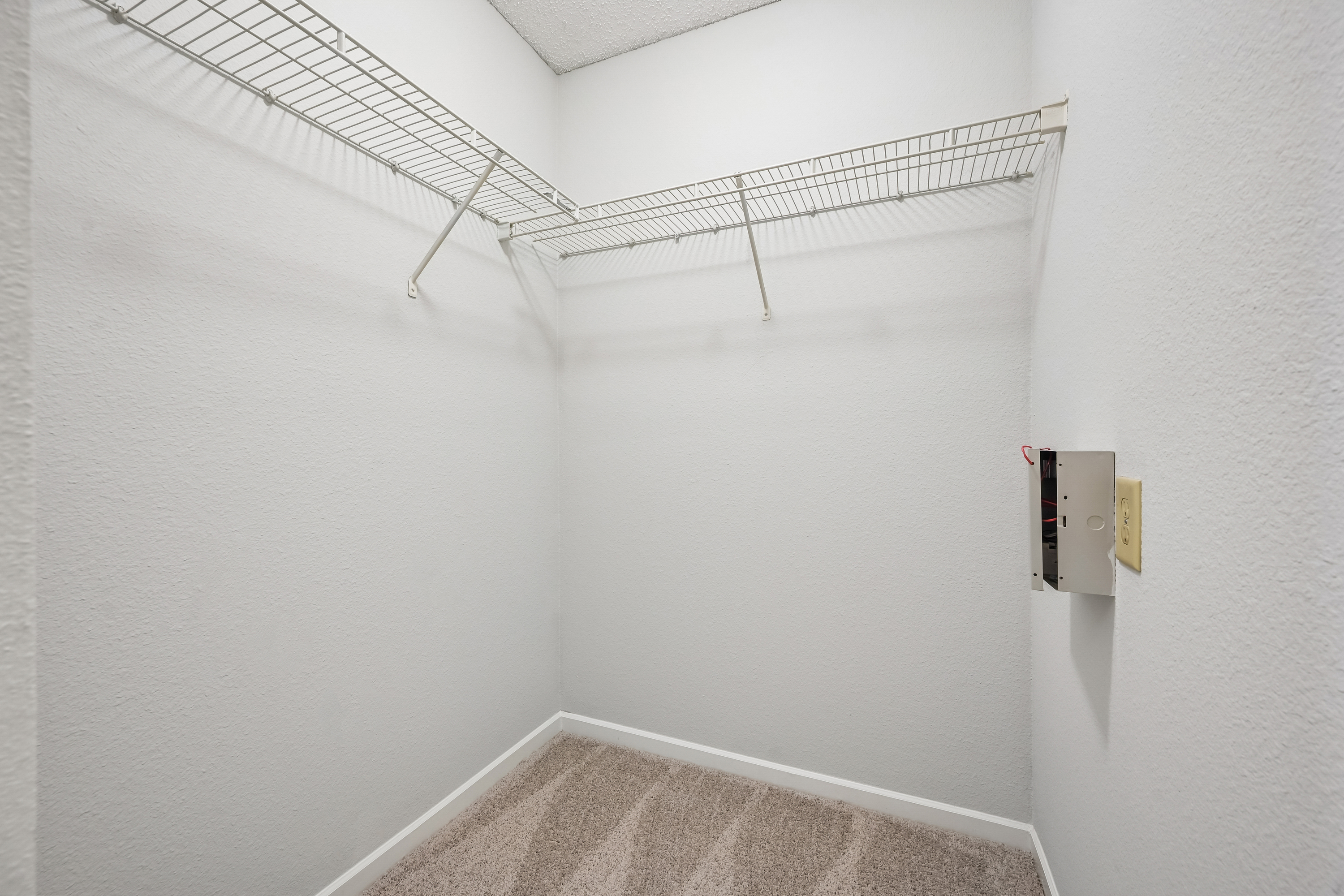 Photo 19 of 29 of 11355 Congaree Way, Indianapolis, IN