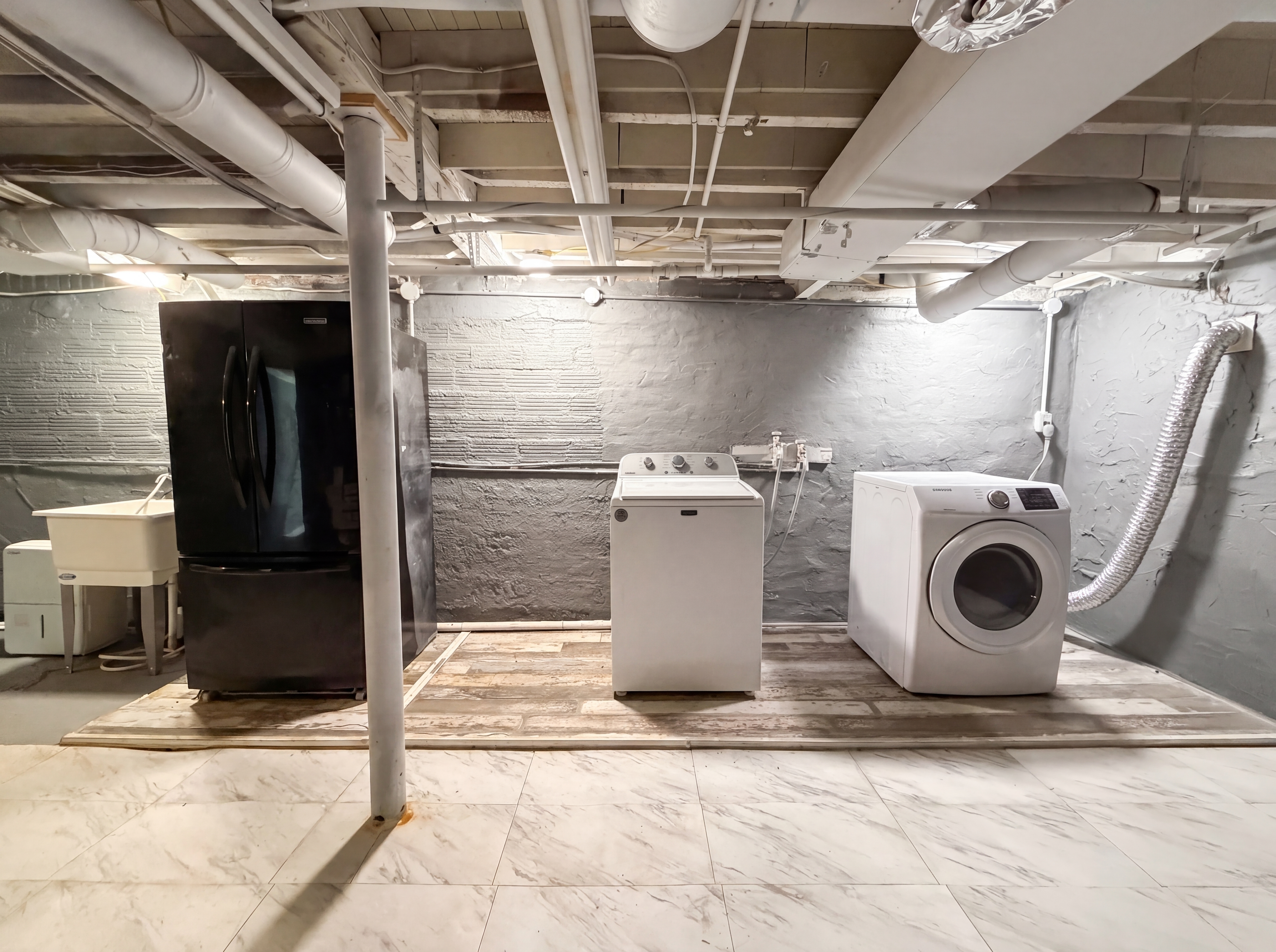 Photo 20 of 31 of 23691 Redfern Rd, Columbia Station, OH
