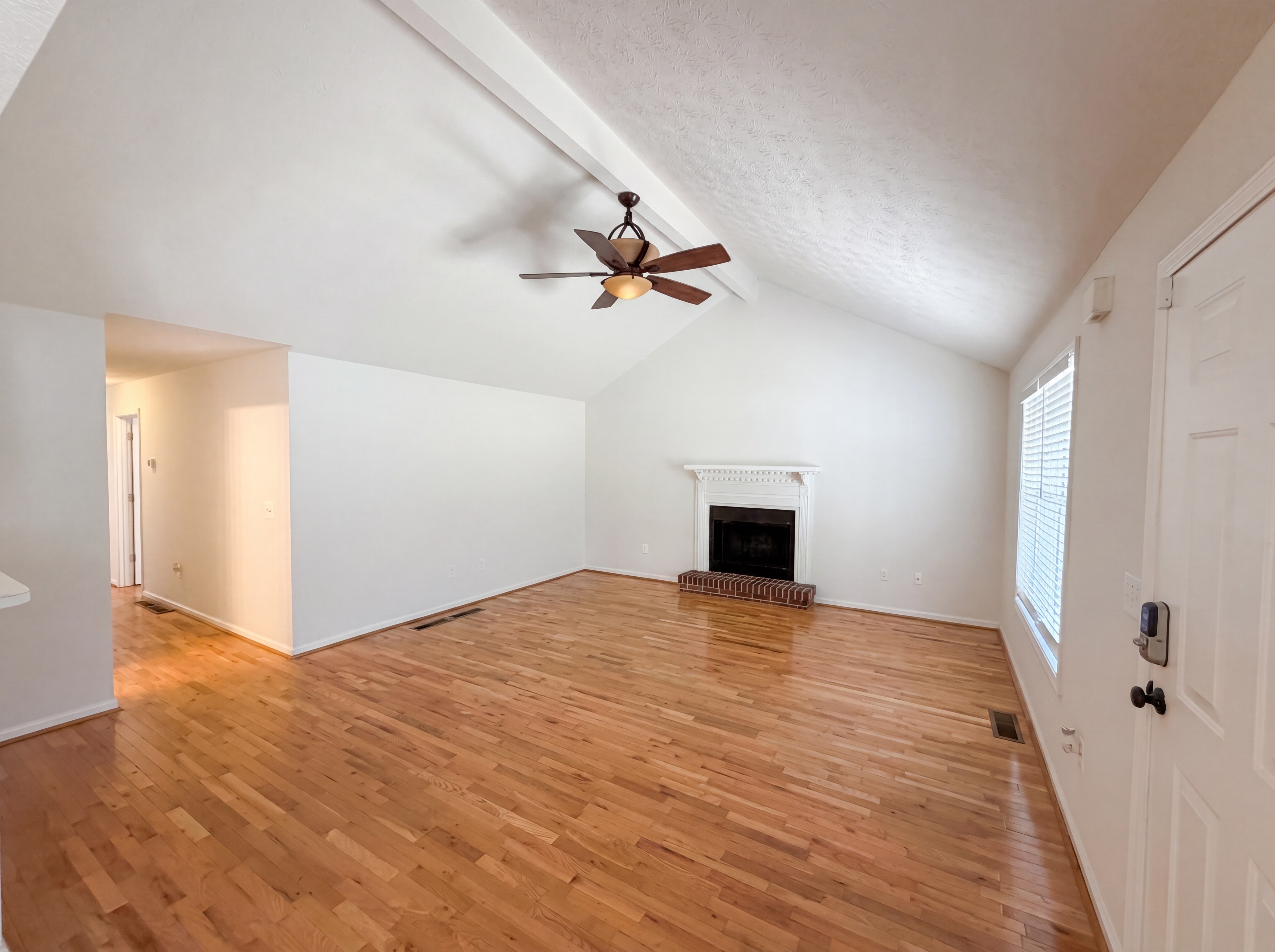 Photo 7 of 25 of 1556 Wynfield Ct, Auburn, GA