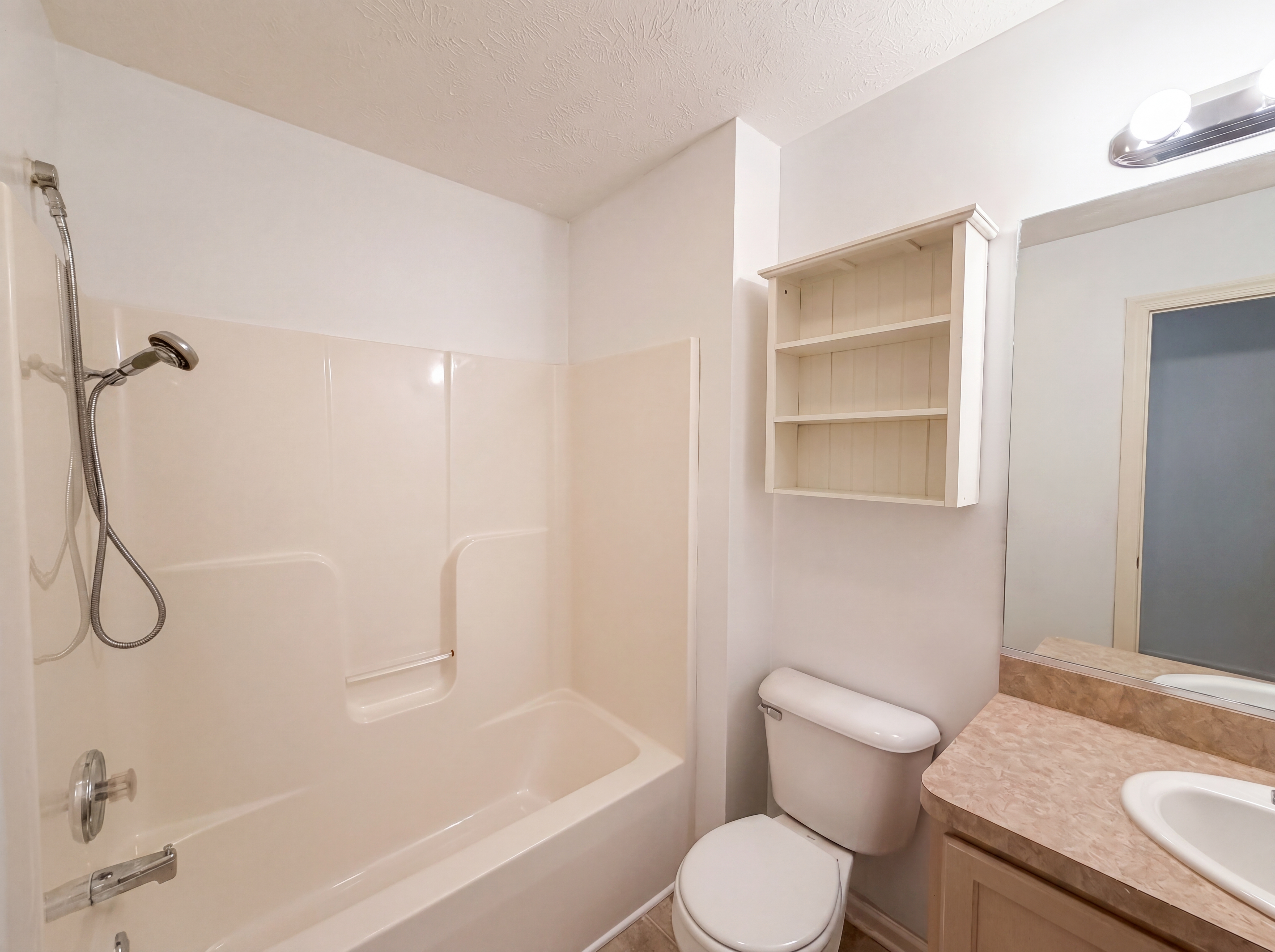 Photo 10 of 20 of 8757 Roberts Ct, Olmsted Falls, OH