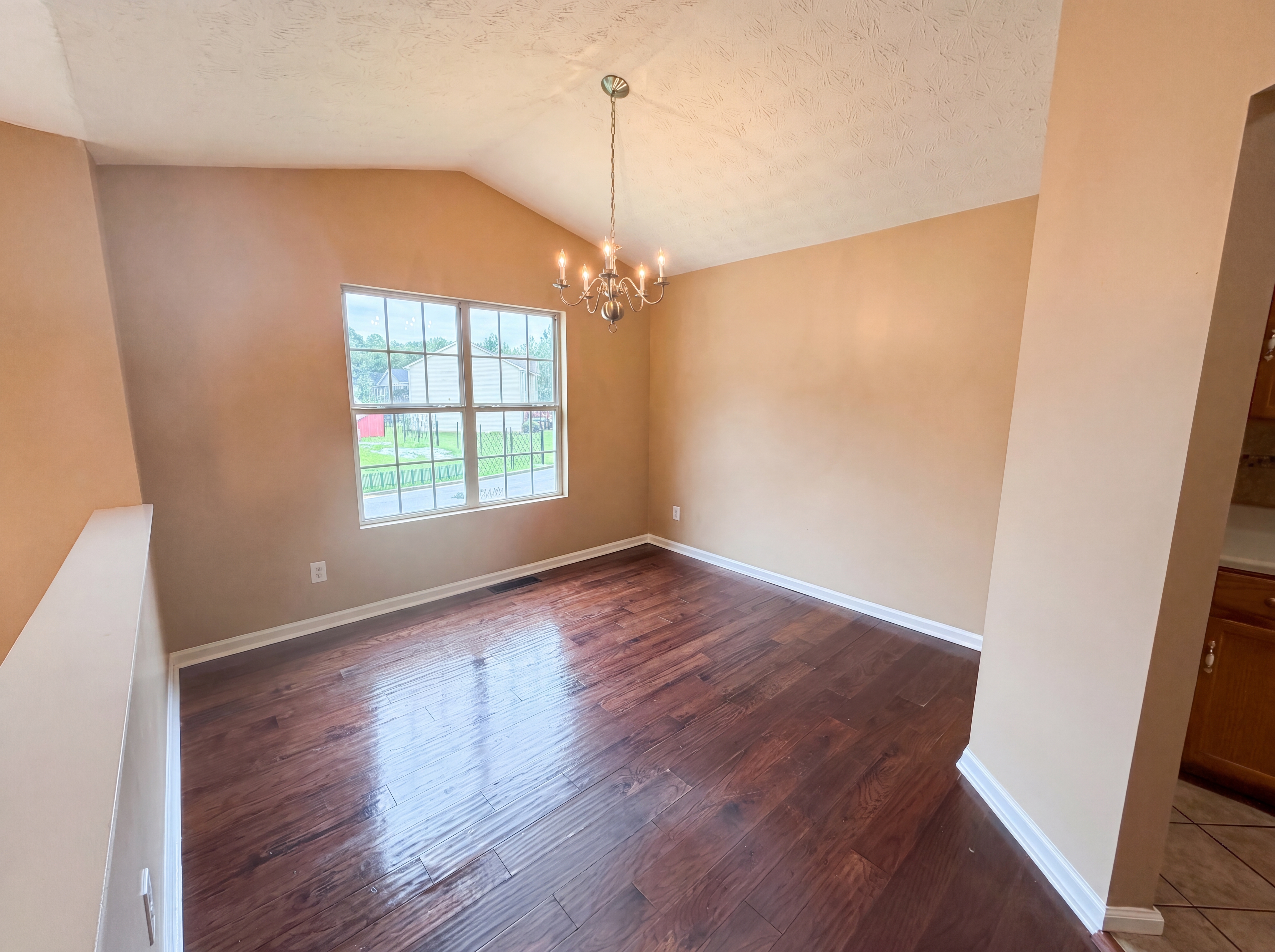 Photo 11 of 24 of 2195 Clayton Rdg, Lithonia, GA