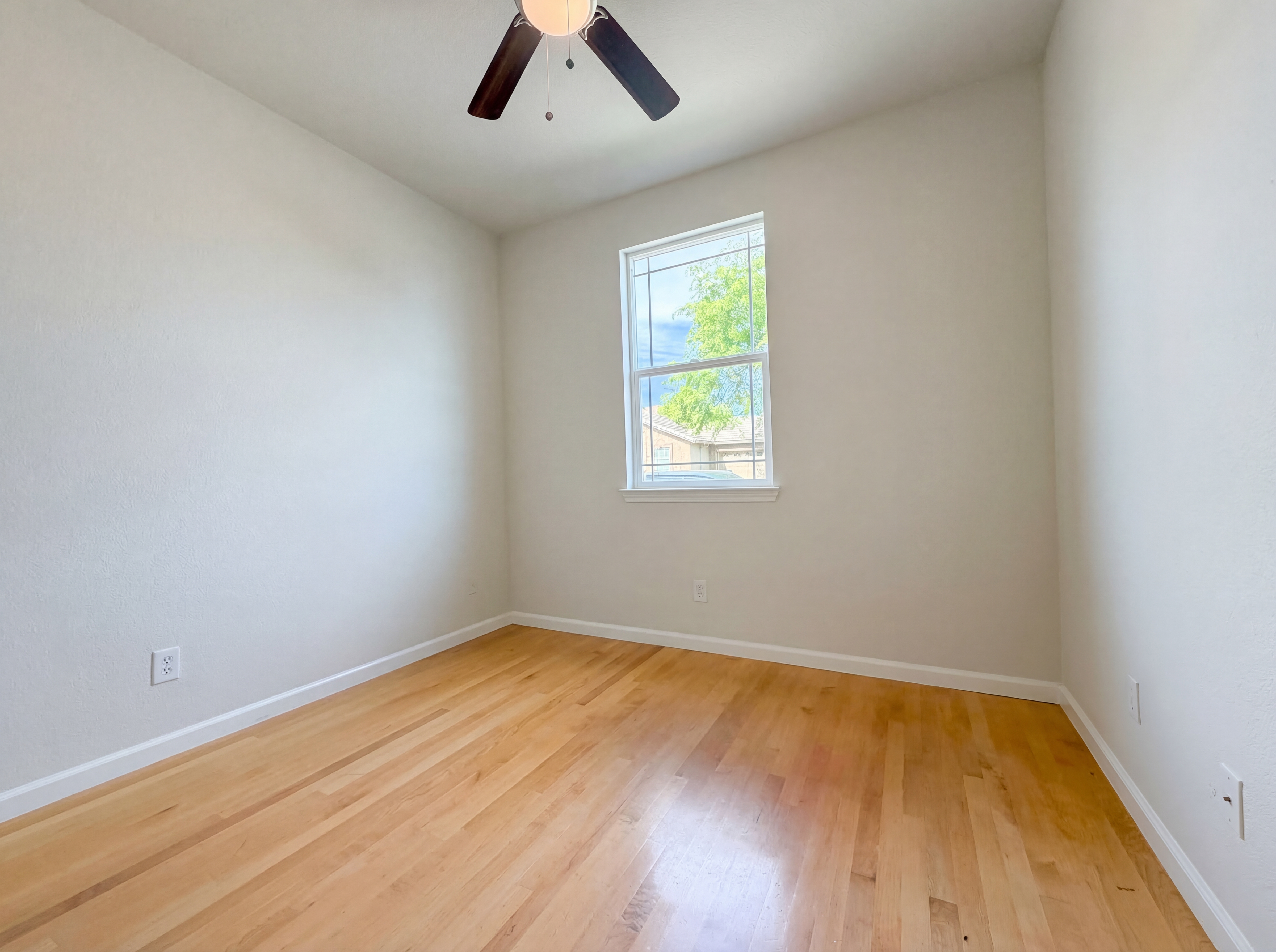 Photo 15 of 22 of 400 Caravaggio Cir, Sacramento, CA