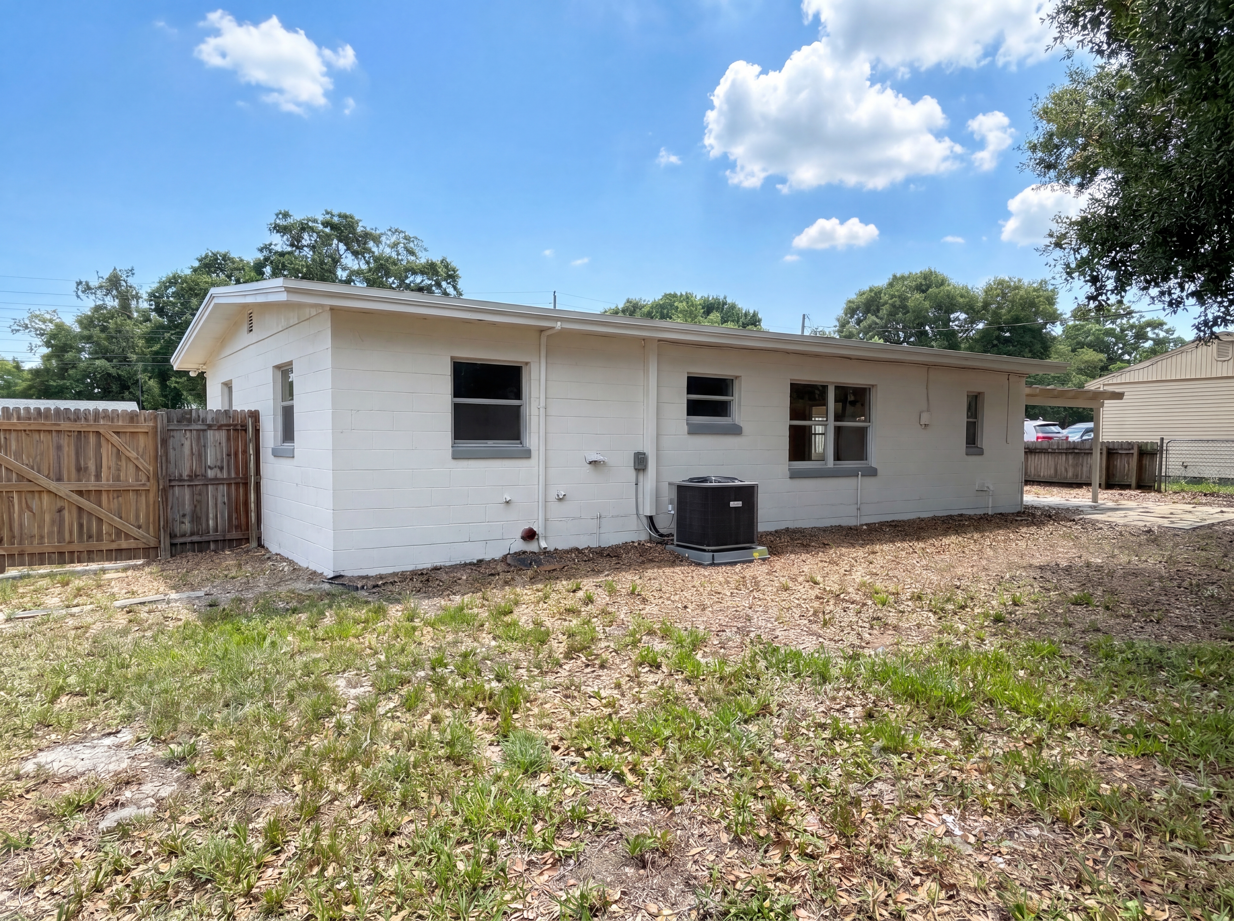 Photo 5 of 20 of 4616 Robbins Ave, Orlando, FL