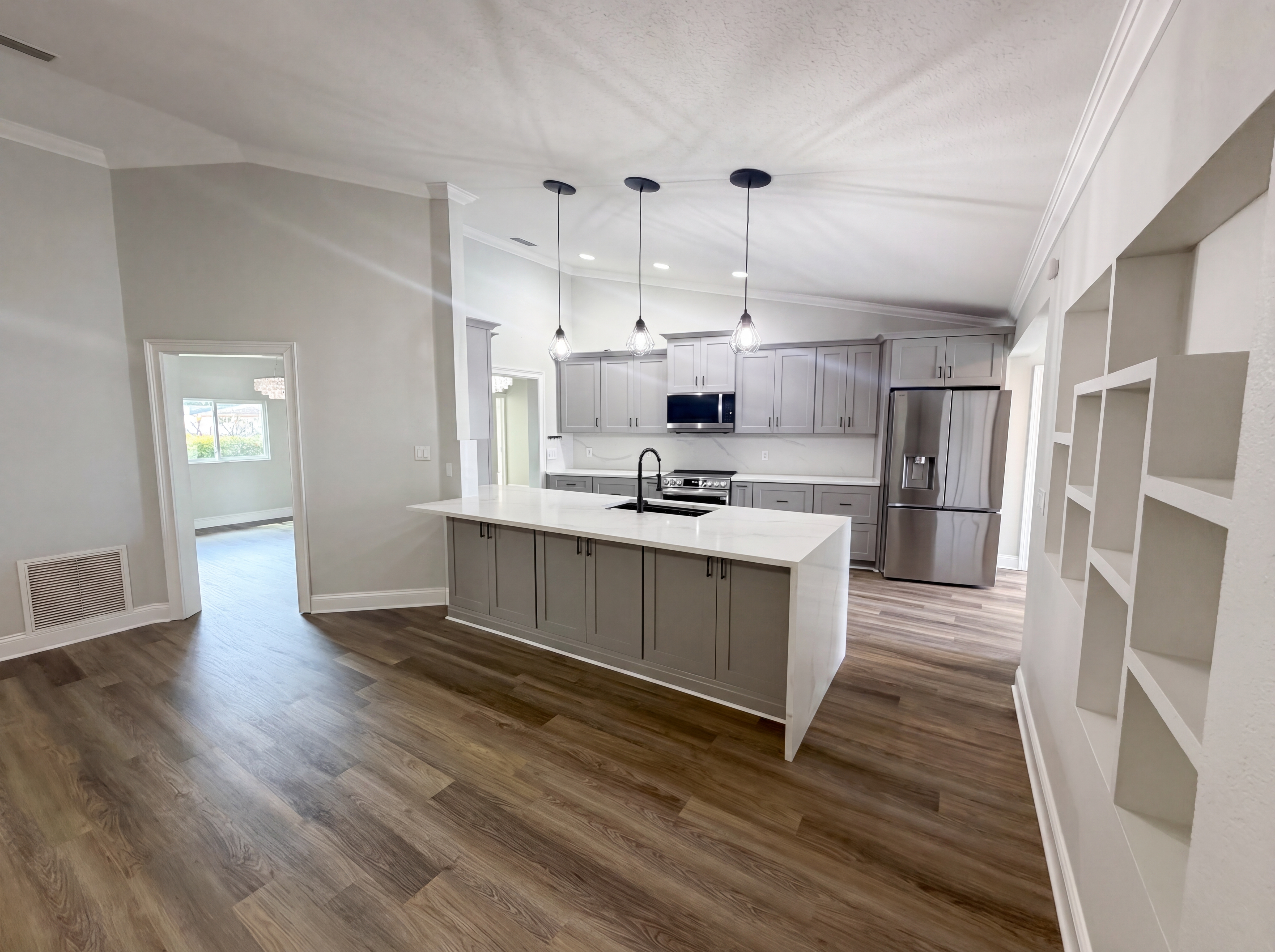Photo 31 of 50 of 5609 Executive Dr, New Port Richey, FL