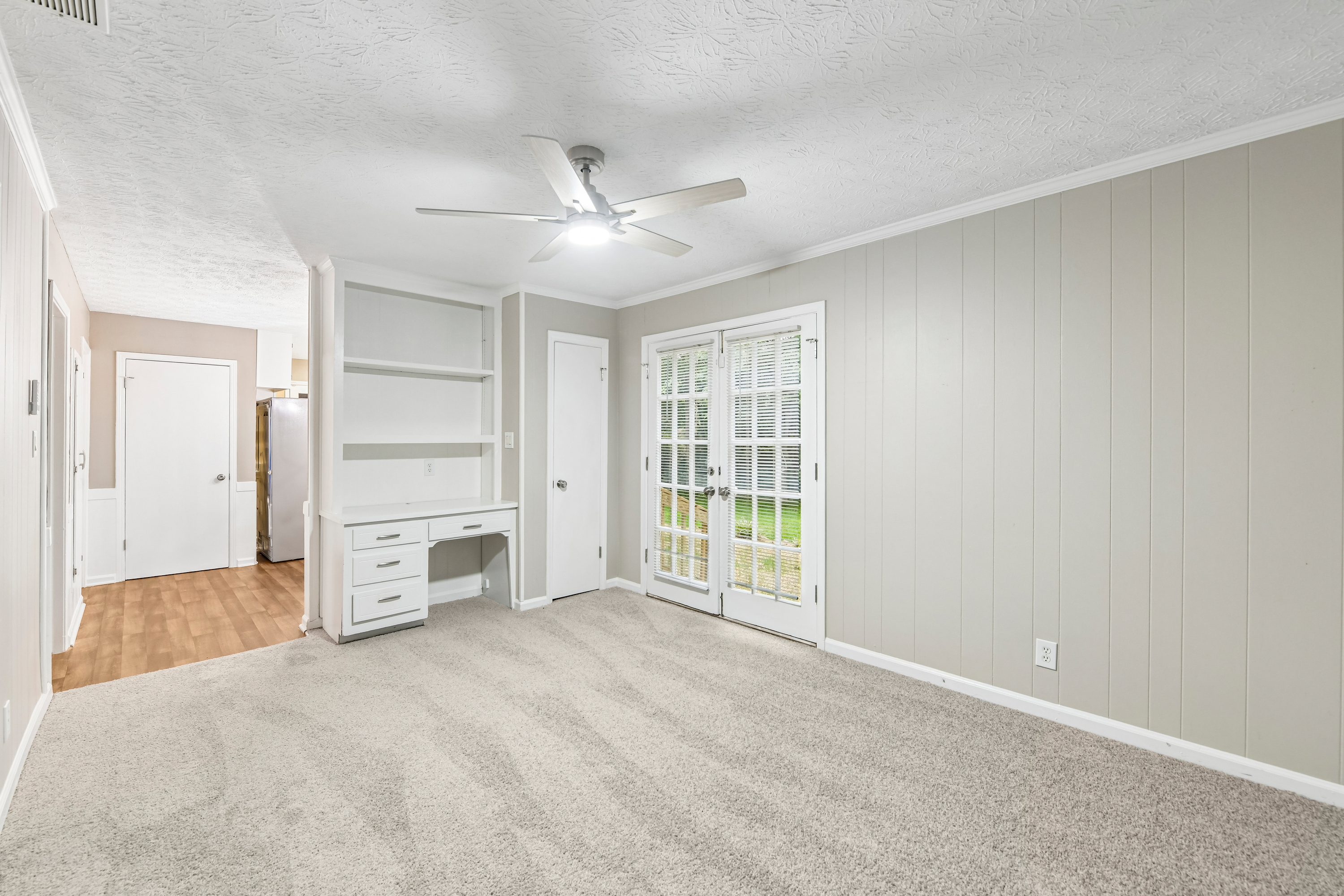 Photo 12 of 38 of 714 Continental Dr, Lawrenceville, GA