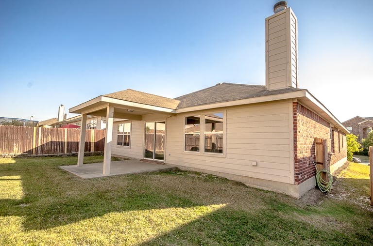 Photo 22 of 22 - 14516 Little Anne Dr, Little Elm, TX 75068