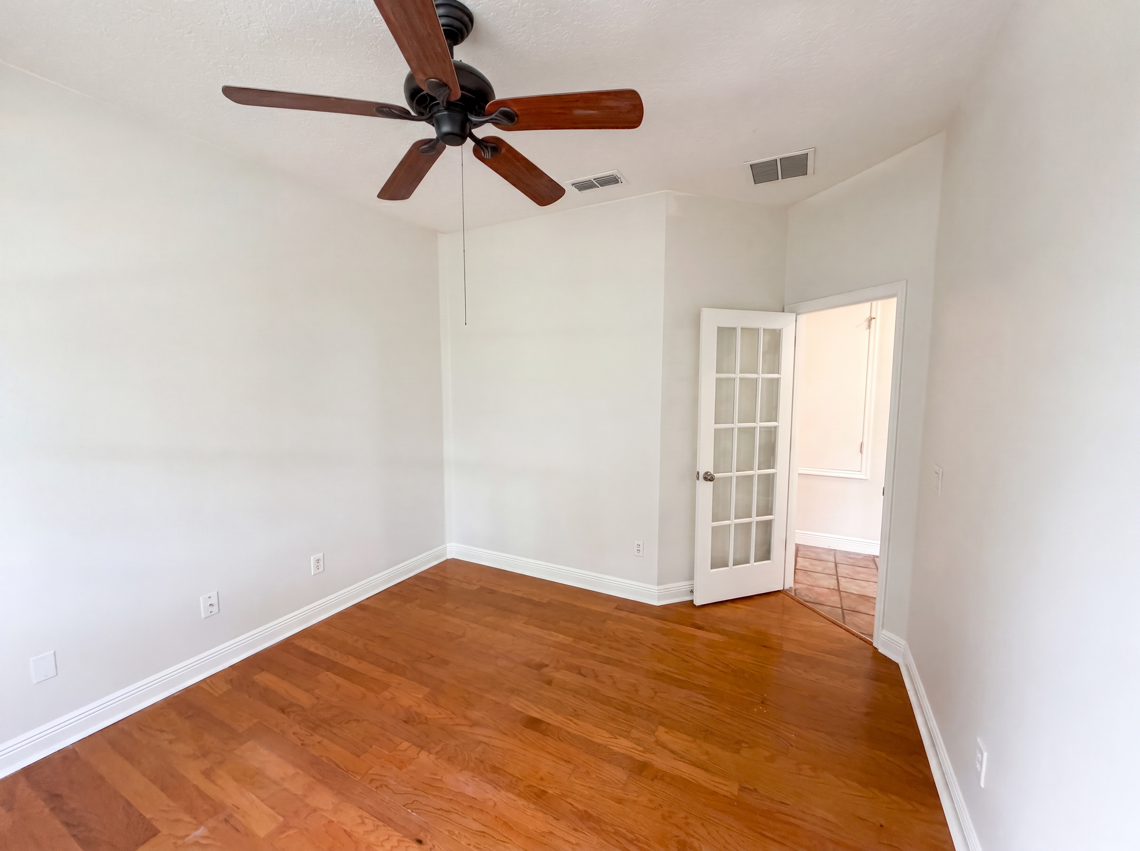 Photo 9 of 34 of 3379 Morelyn Crest Cir, Orlando, FL