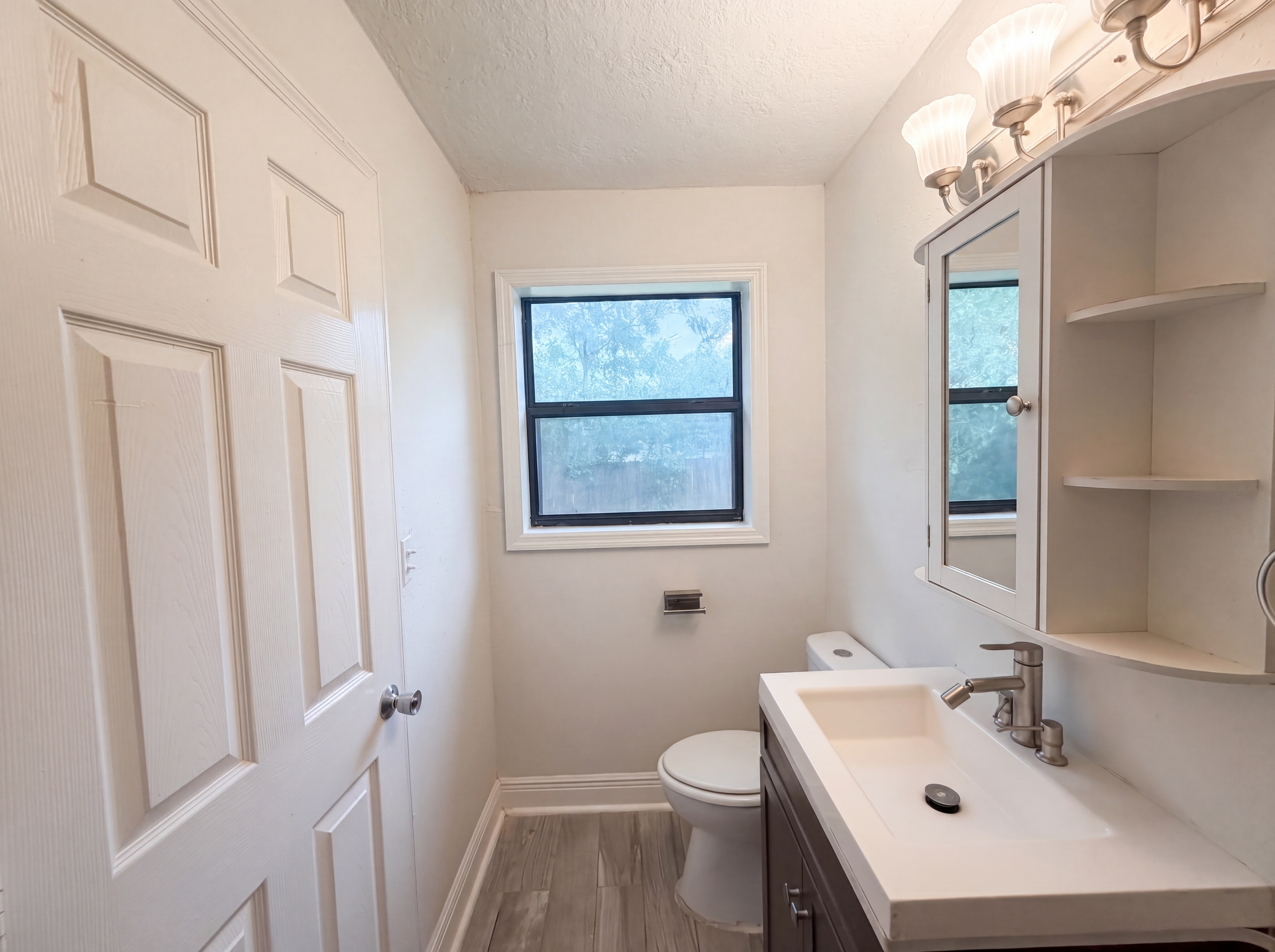 Photo 17 of 18 of 7520 Altus Dr S, Jacksonville, FL