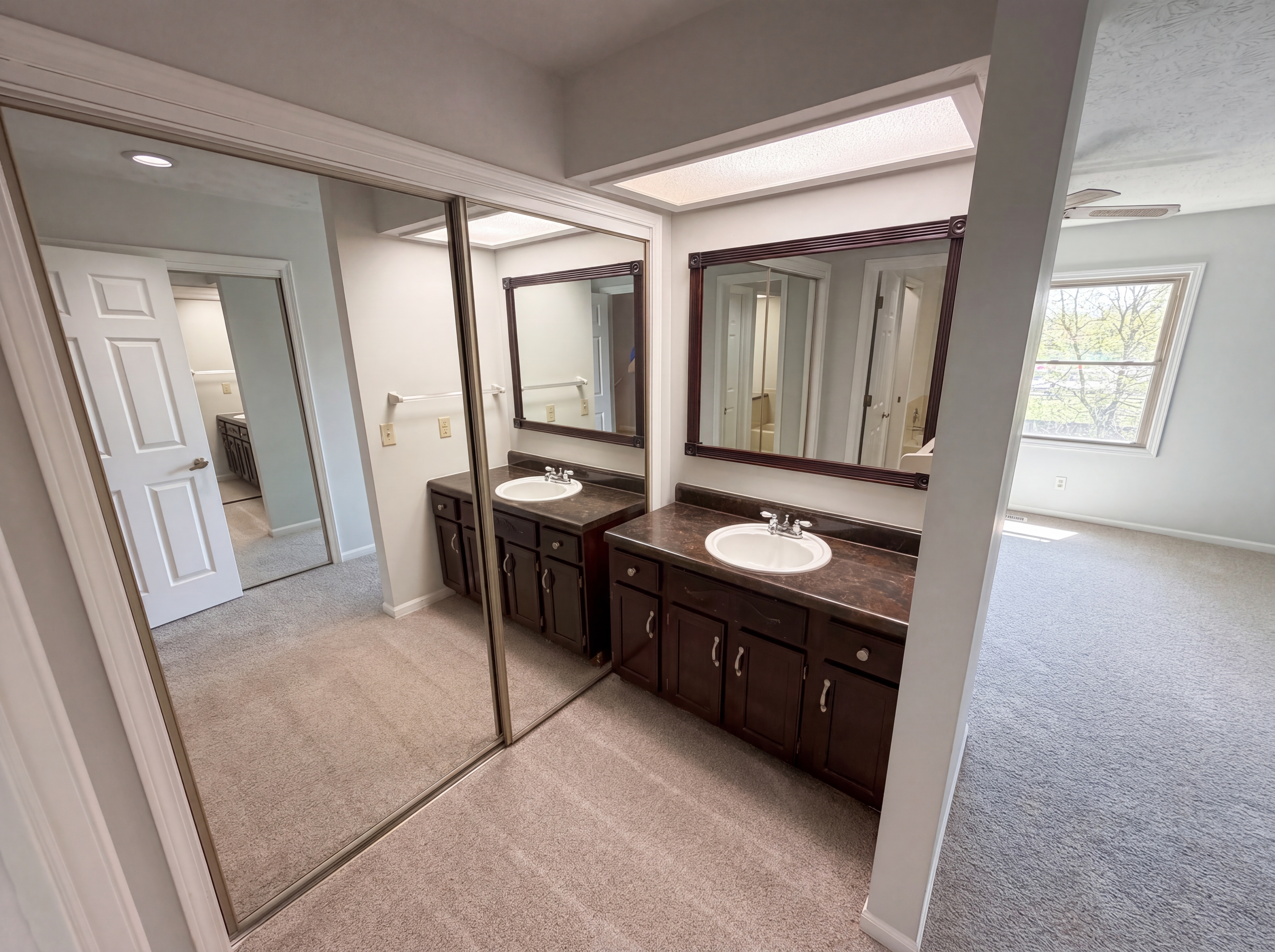 Photo 15 of 19 of 9463 Maple Way, Indianapolis, IN