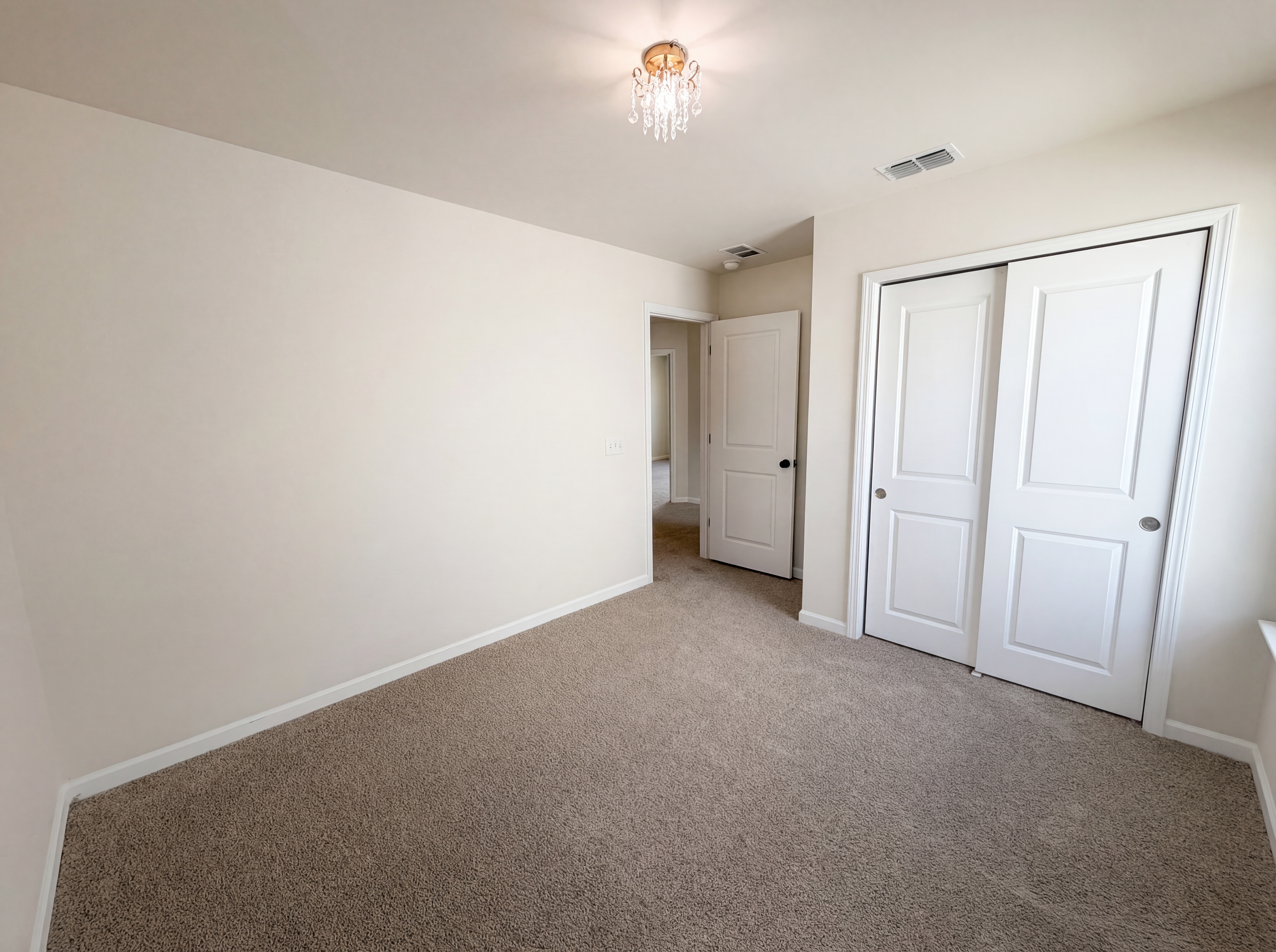 Photo 15 of 19 of 152 Pine Crest View Dr, Summerville, SC