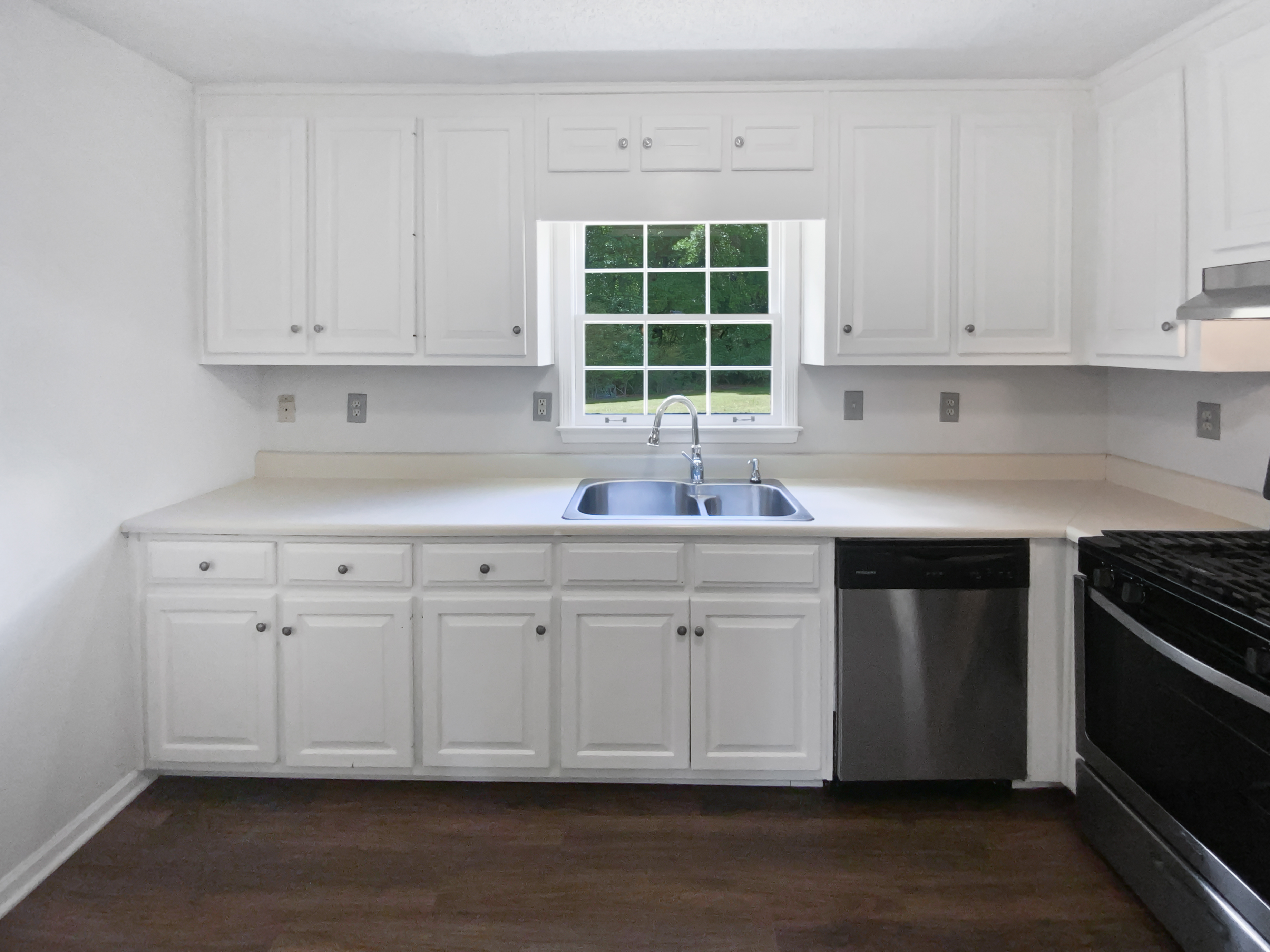 Photo 16 of 29 of 225 Woodfield Ct, McDonough, GA