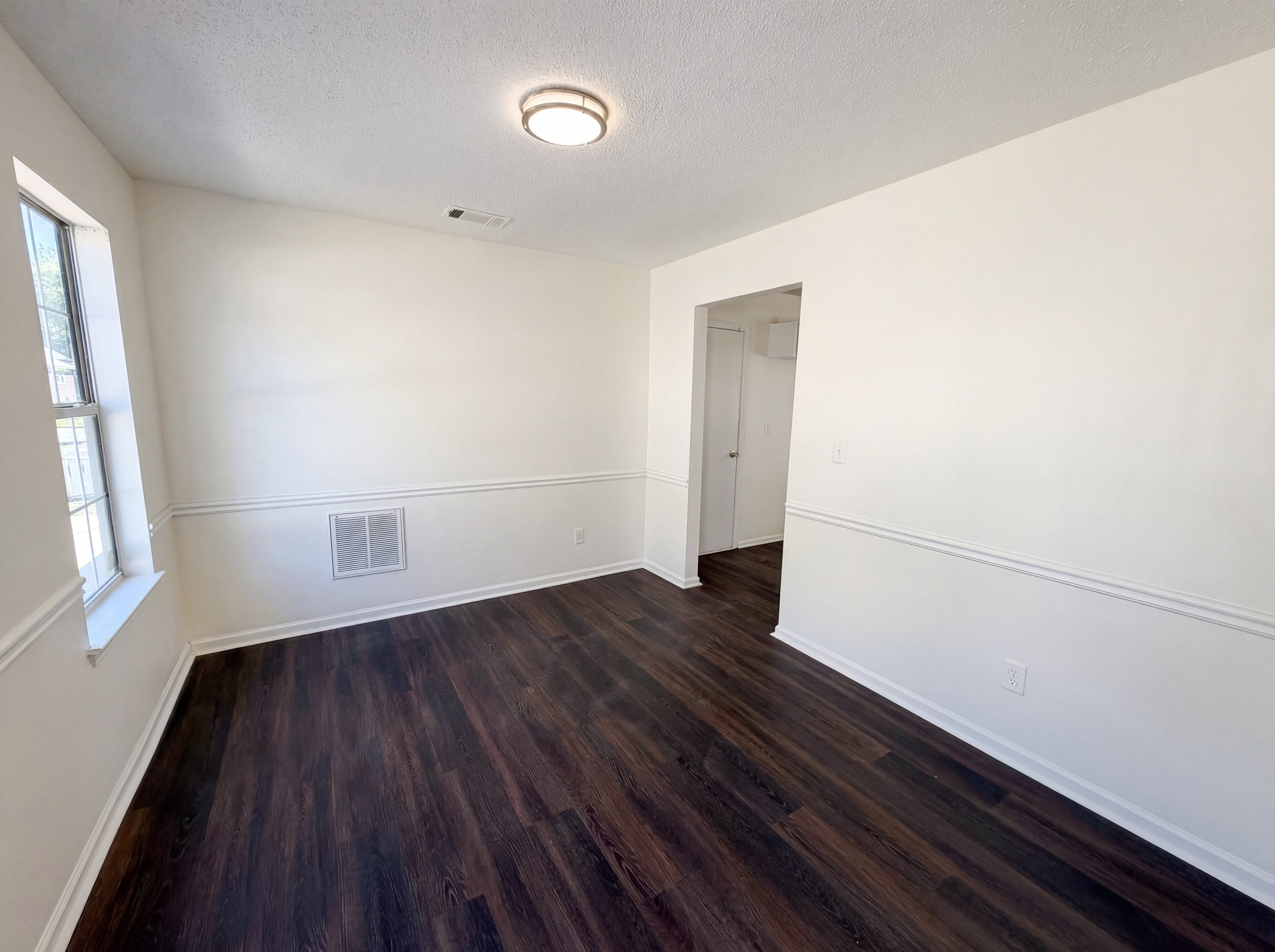 Photo 7 of 23 of 2214 Rambling Way, Lithonia, GA