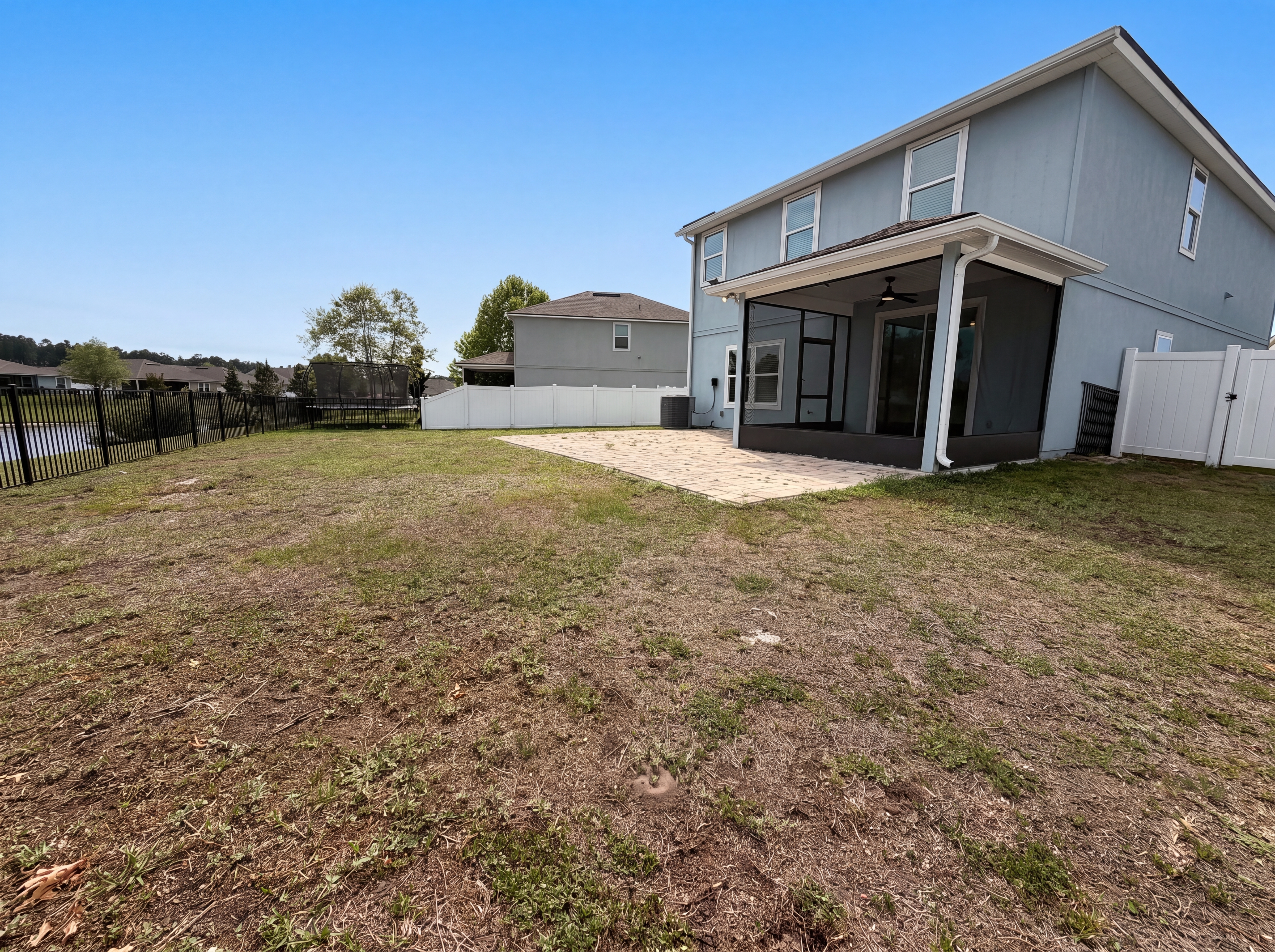 Photo 5 of 27 of 8250 Cape Fox Dr, Jacksonville, FL