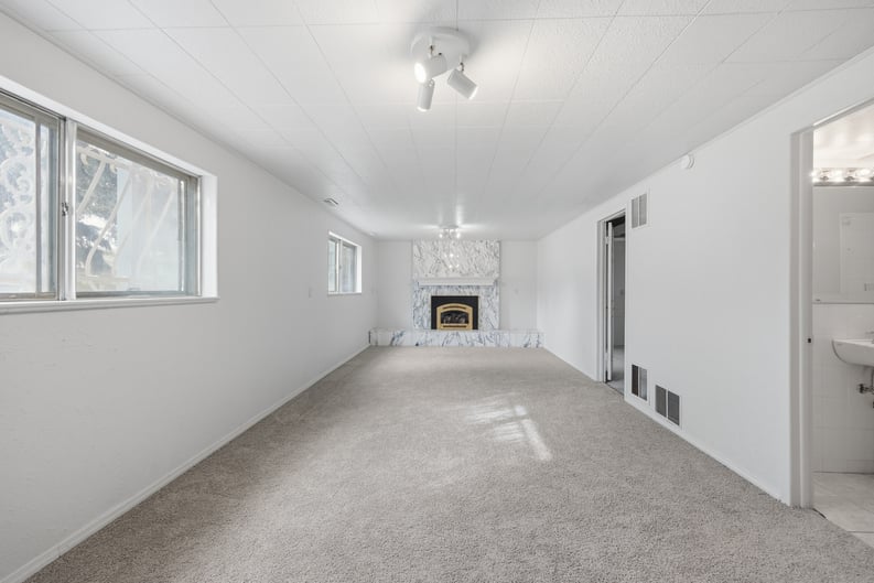 Property photo 3 of 228 Fairfax St