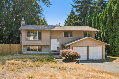 Photo 1 of 35 of 11125 NE 129th St, Kirkland, WA