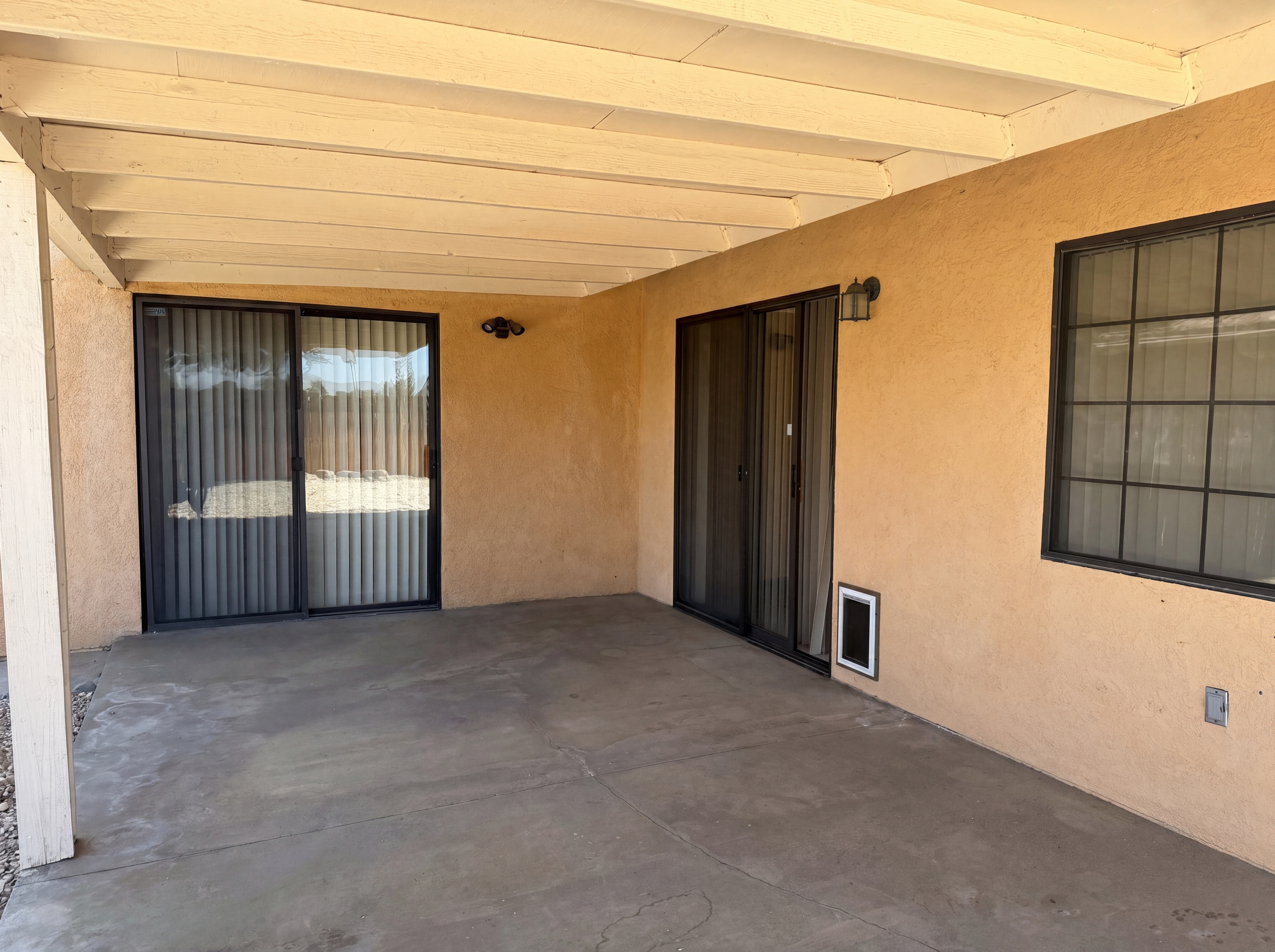 Photo 5 of 16 of 1952 Nuevo St, Hemet, CA