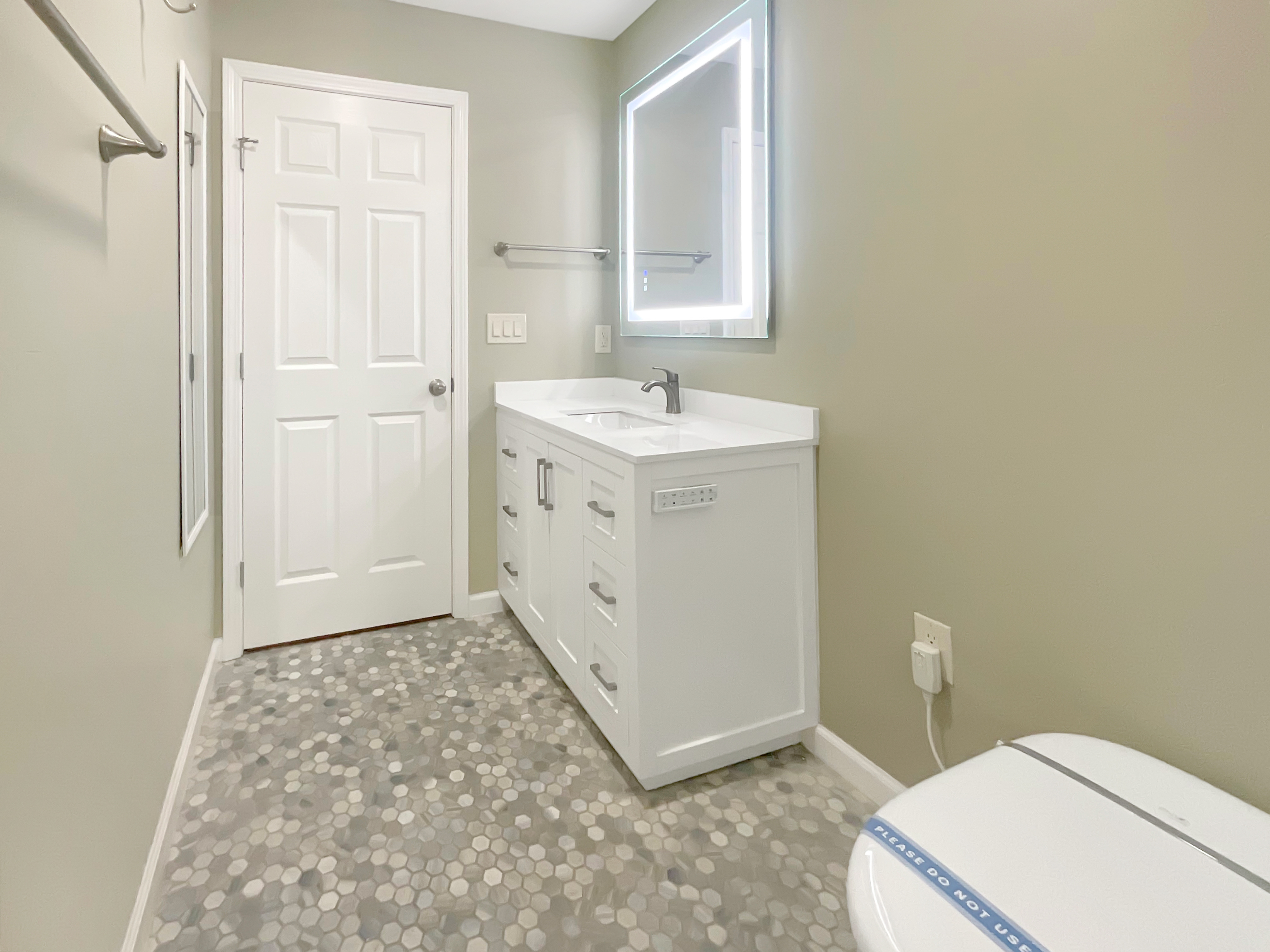 Photo 14 of 21 of 8801 Parkfield Dr, Austin, TX
